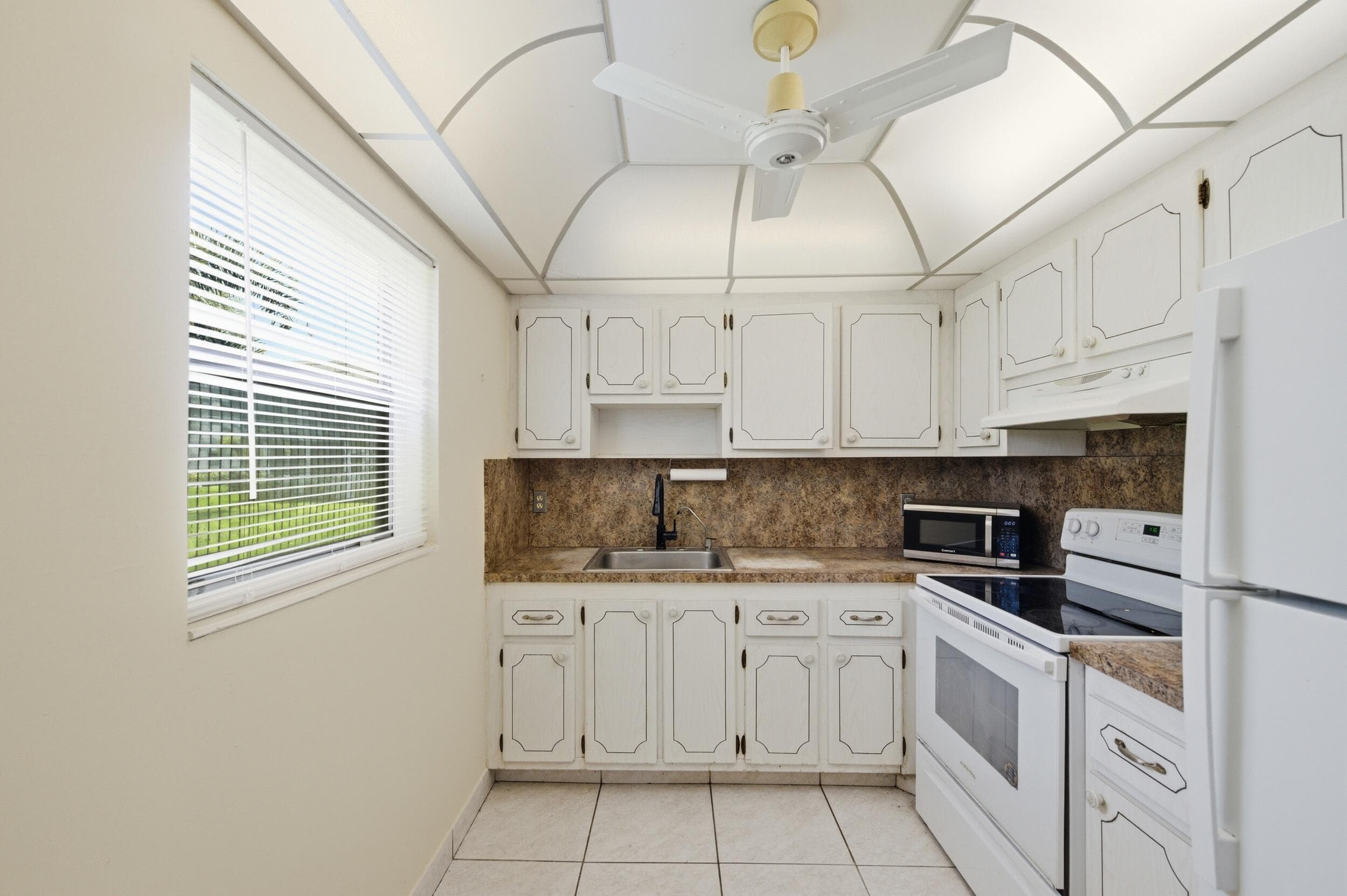 724 Flanders P, Delray Beach, FL 33484 — photo 17 of 56