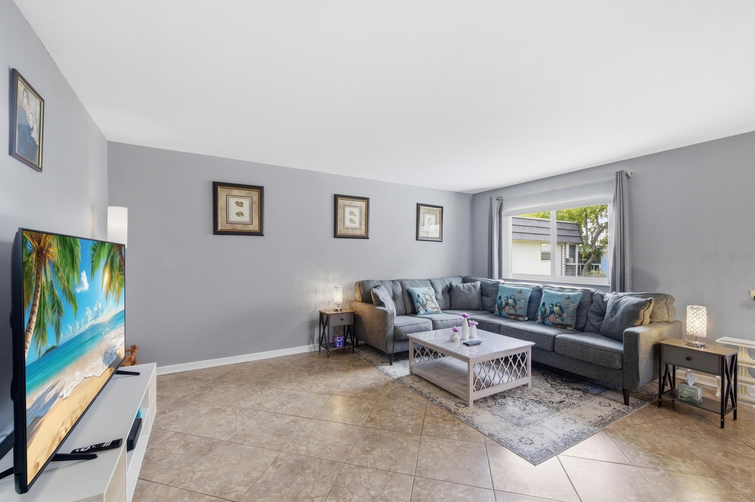 376 Saxony H, Delray Beach, FL 33446 — photo 8 of 32