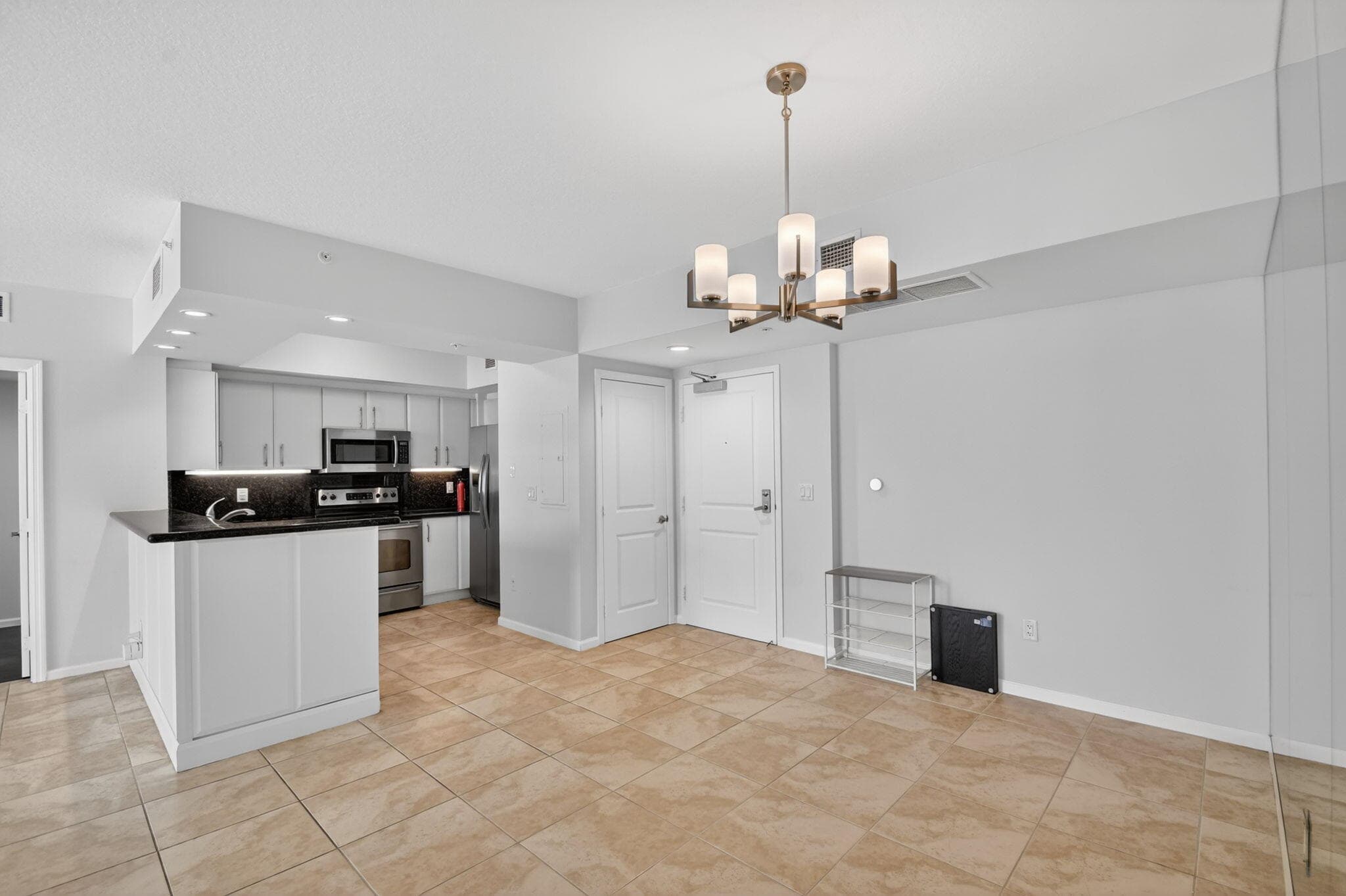 403 S Sapodilla Avenue 307, West Palm Beach, FL 33401 — photo 6 of 53