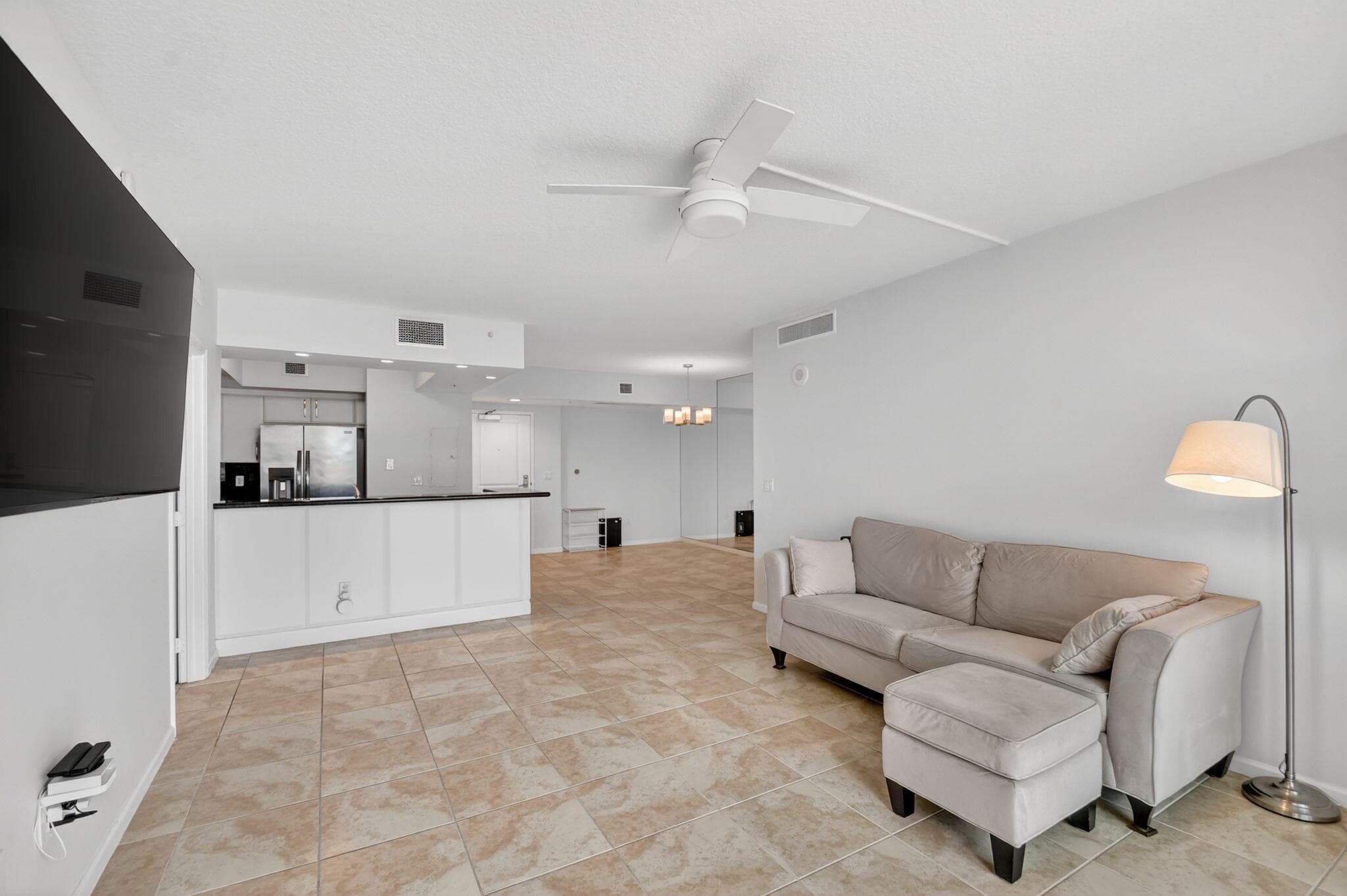 403 S Sapodilla Avenue 307, West Palm Beach, FL 33401 — photo 13 of 53