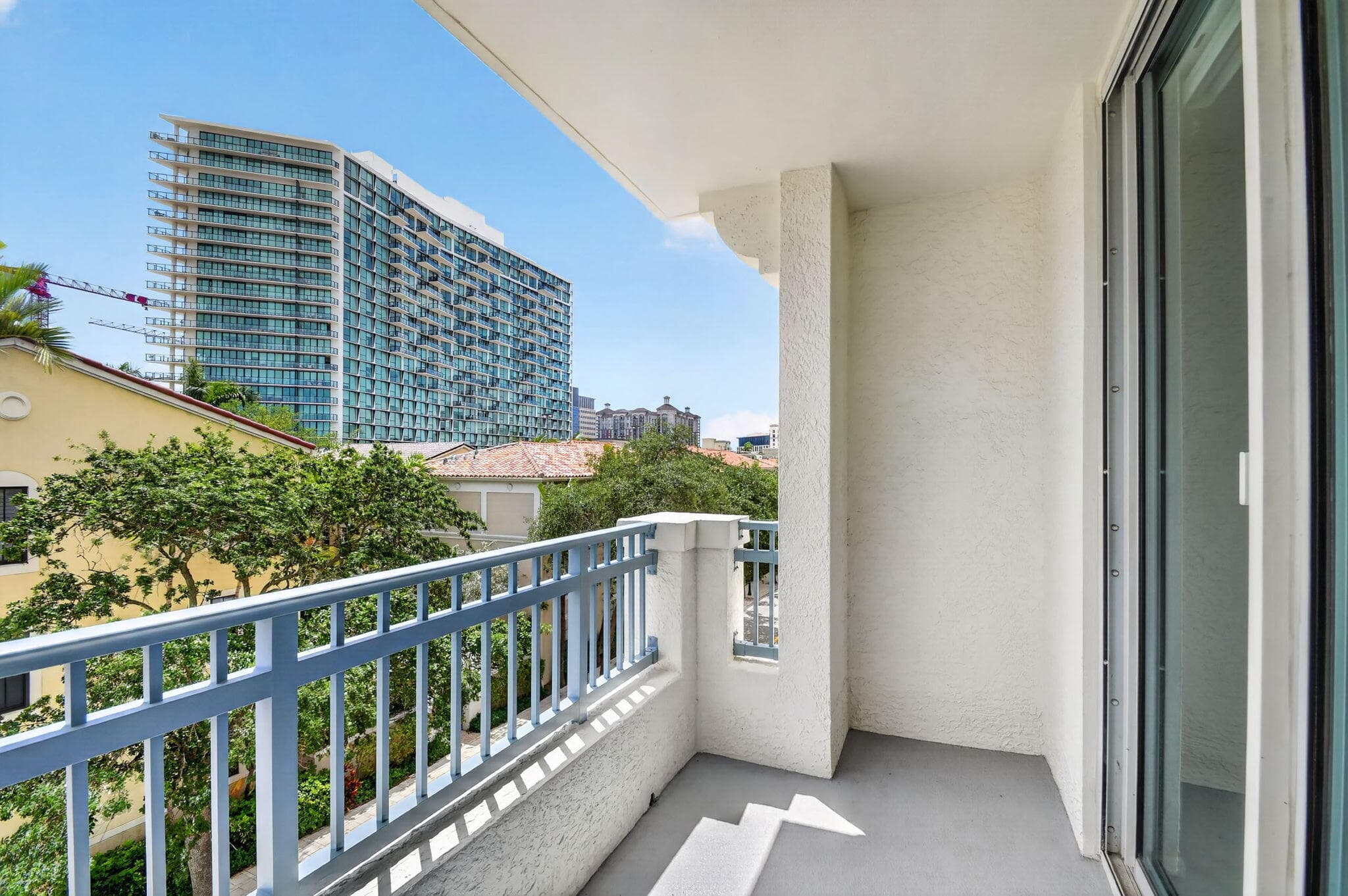 403 S Sapodilla Avenue 307, West Palm Beach, FL 33401 — photo 18 of 53