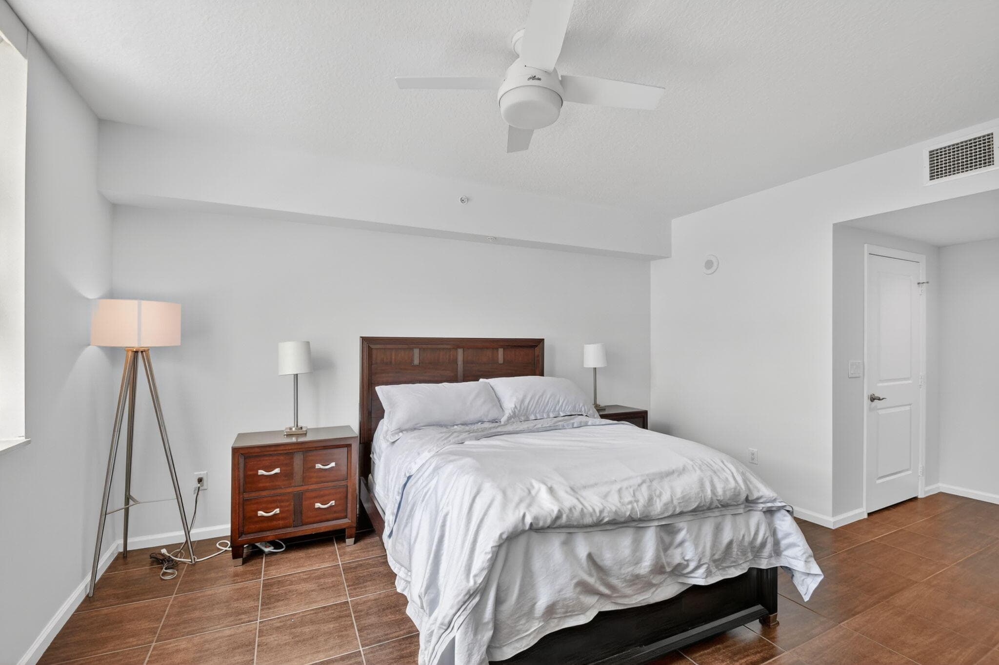 403 S Sapodilla Avenue 307, West Palm Beach, FL 33401 — photo 24 of 53