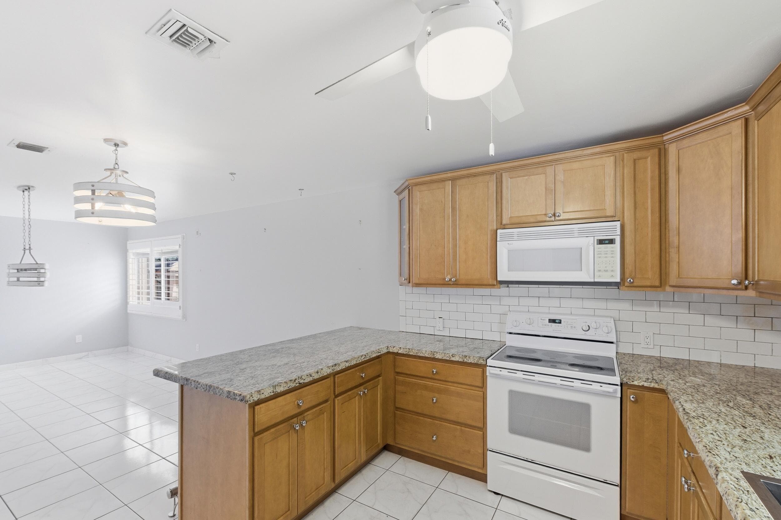 2816 SW 17th Street, Fort Lauderdale, FL 33312 — photo 12 of 36