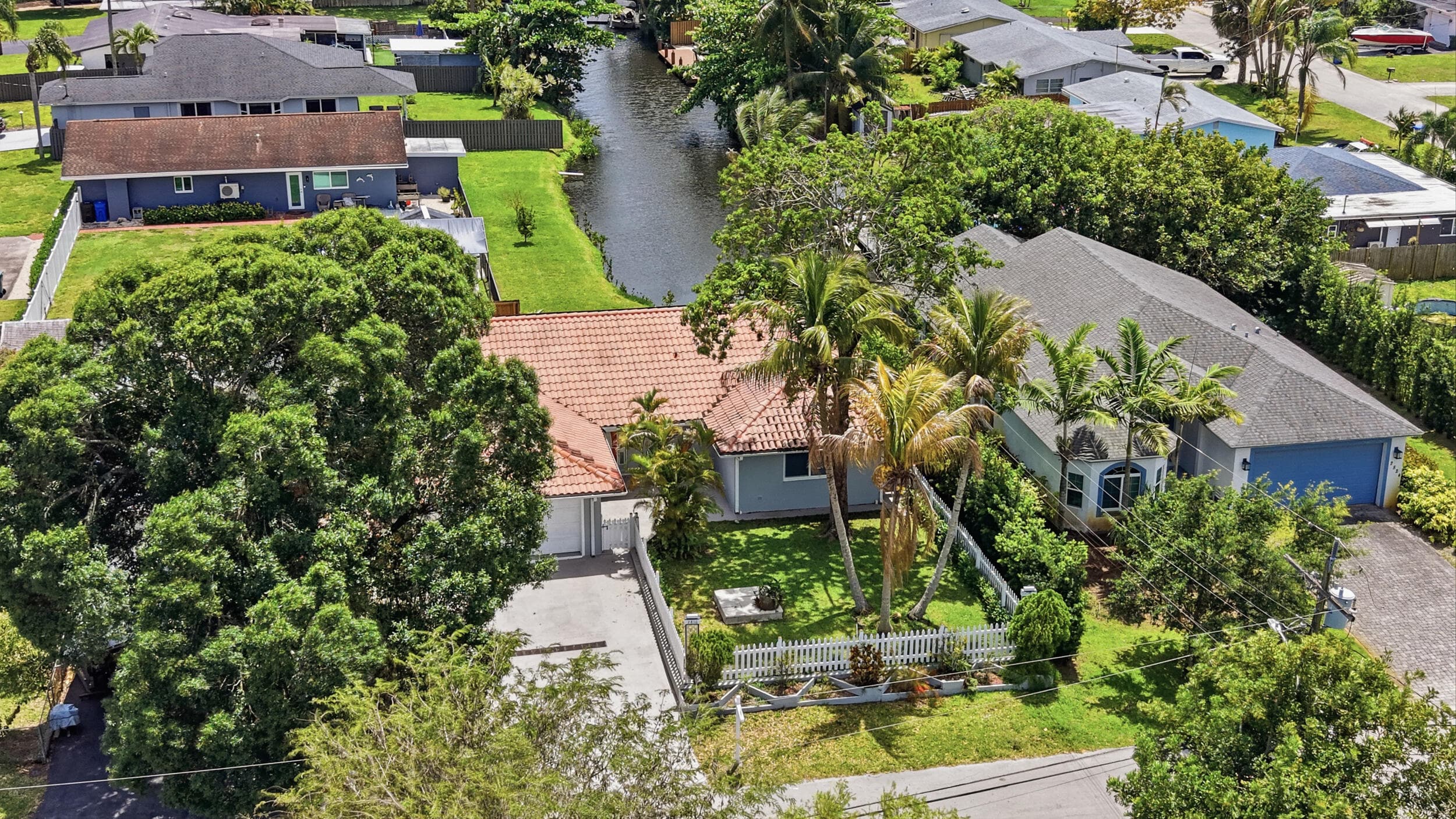 2816 SW 17th Street, Fort Lauderdale, FL 33312 — photo 3 of 36