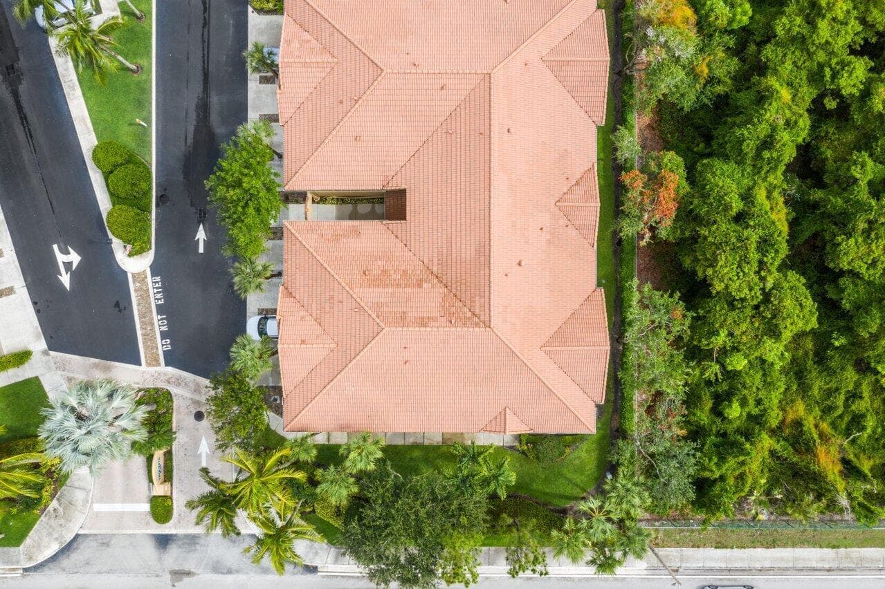 152 Village Boulevard H, Tequesta, FL 33469 — photo 26 of 32