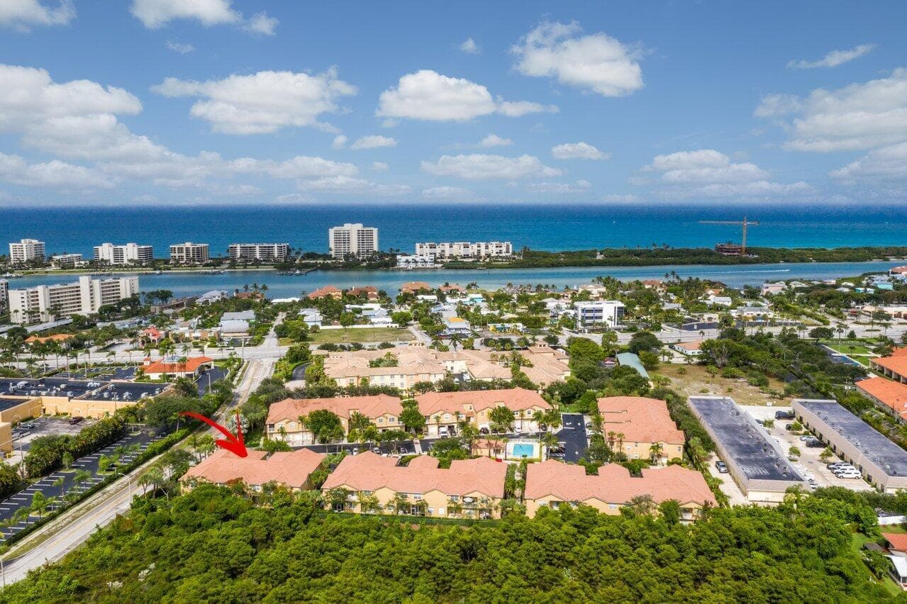 152 Village Boulevard H, Tequesta, FL 33469 — photo 28 of 32