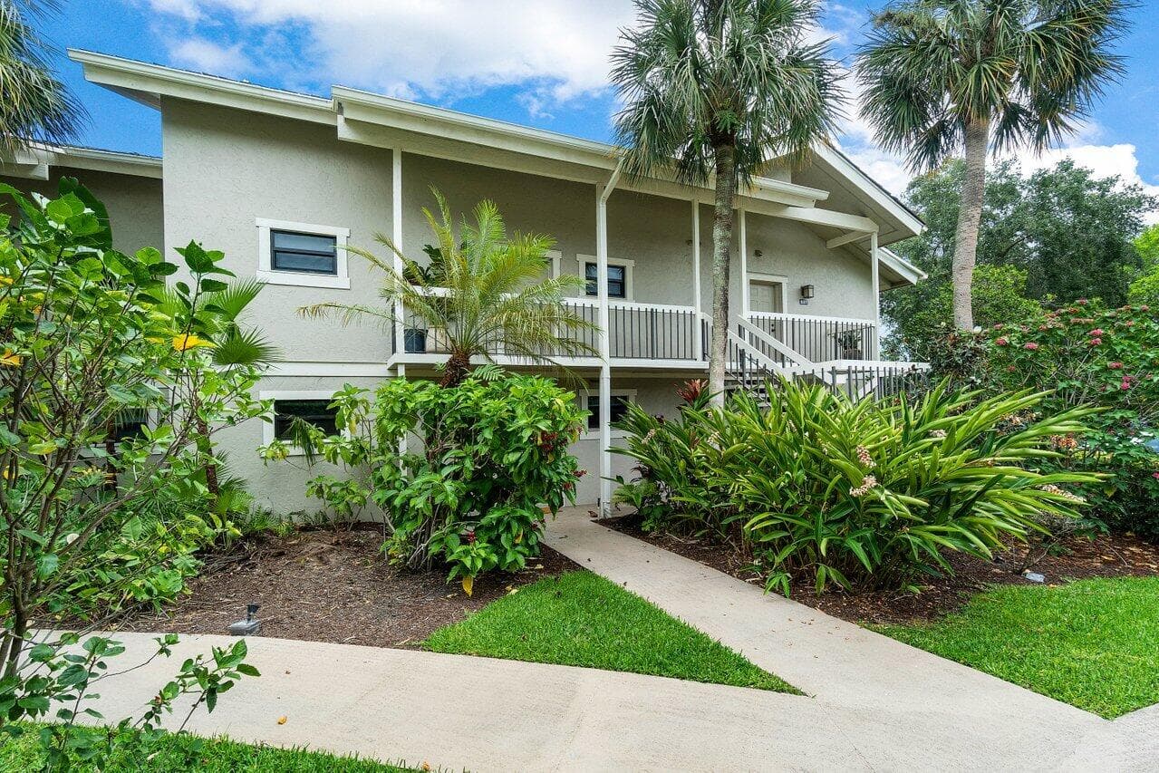 11863 Wimbledon Circle 407, Wellington, FL 33414 — photo 8 of 39