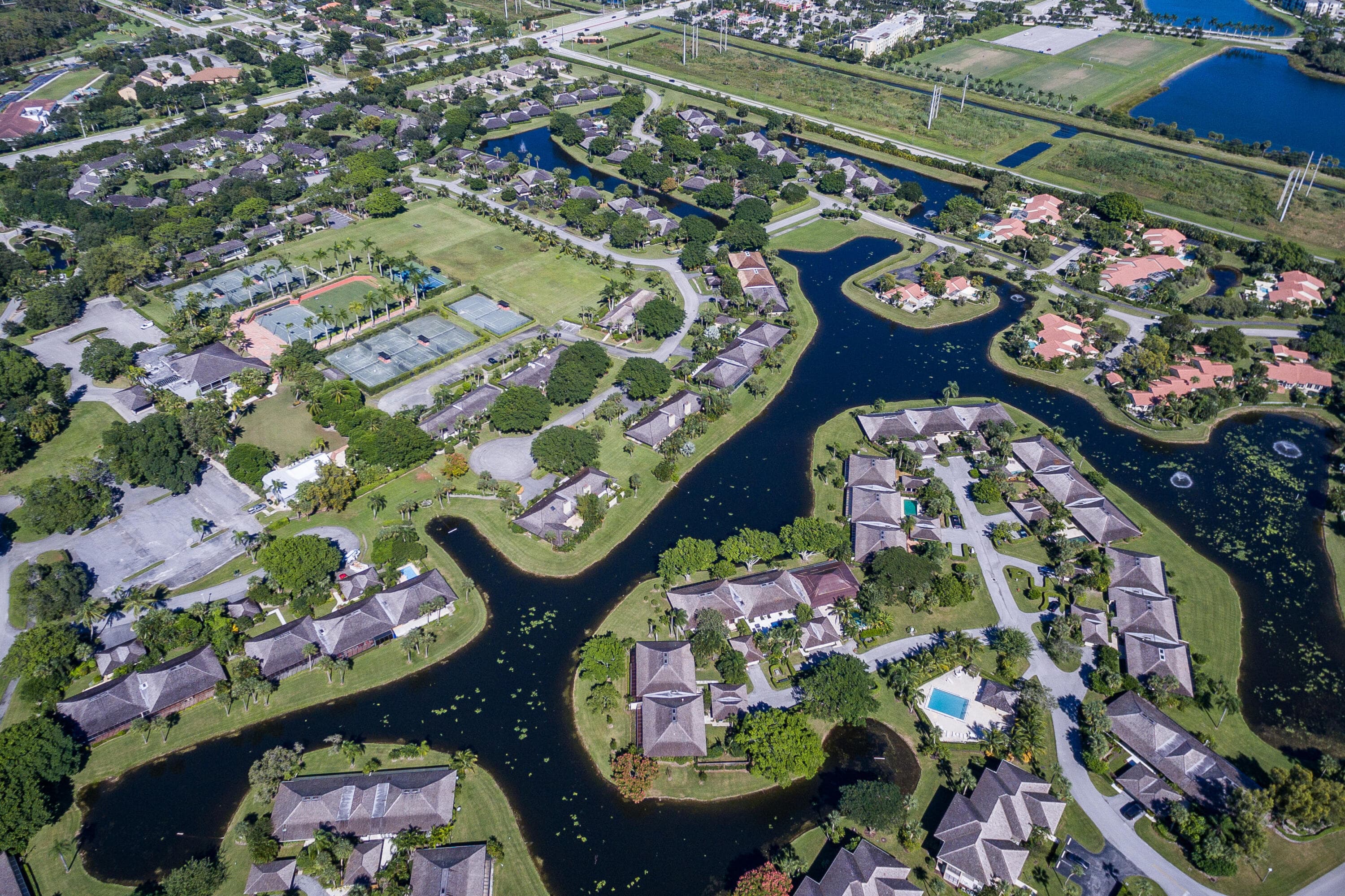 11863 Wimbledon Circle 407, Wellington, FL 33414 — photo 37 of 39