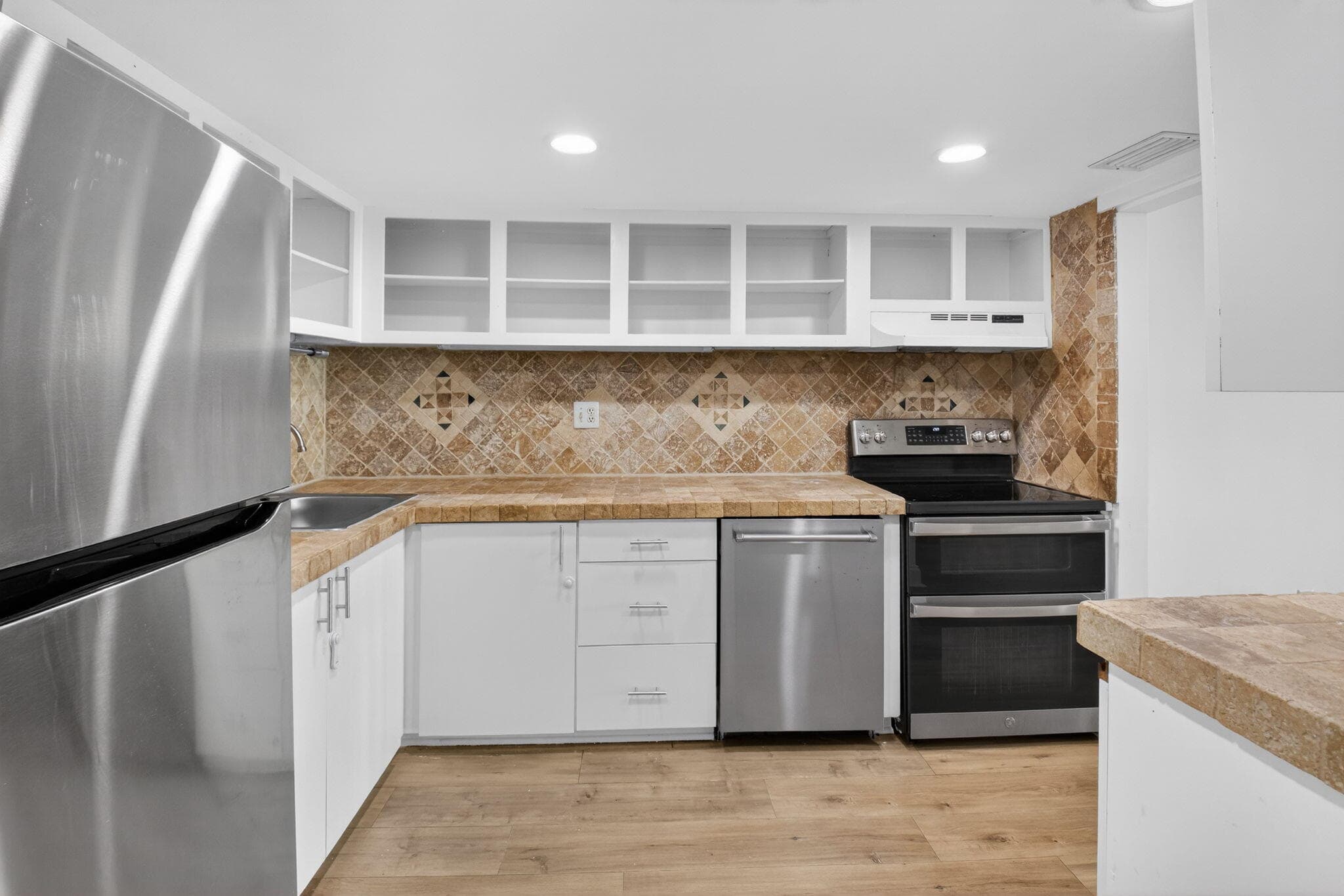 4761 NW 2nd Avenue 301, Boca Raton, FL 33431 — photo 10 of 50