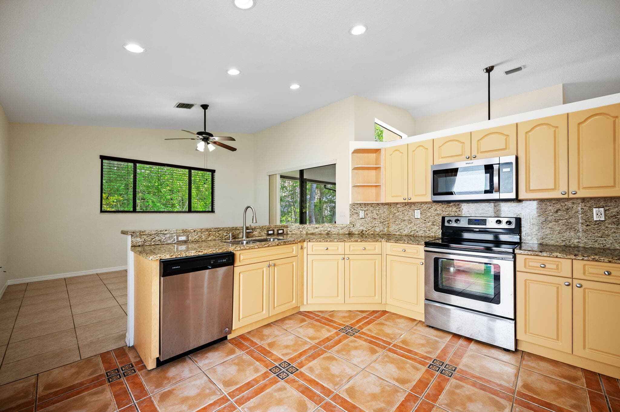 7039 Golf Pointe Circle, Tamarac, FL 33321 — photo 11 of 34