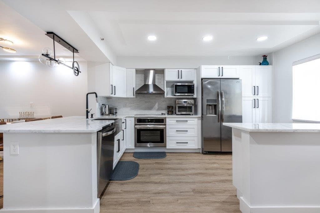 6096 Huntwick Terrace 303, Delray Beach, FL 33484 — photo 2 of 48