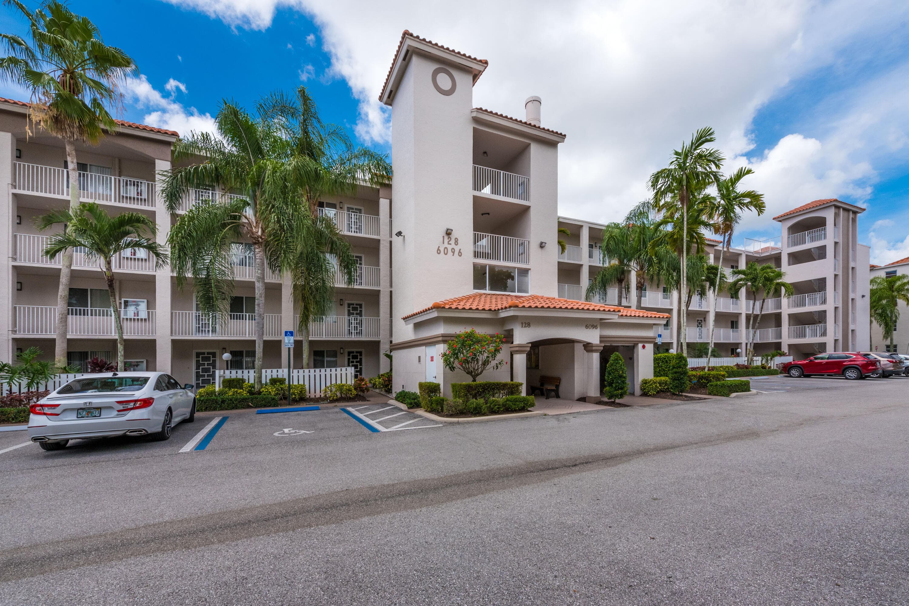 6096 Huntwick Terrace 303, Delray Beach, FL 33484 — photo 36 of 48