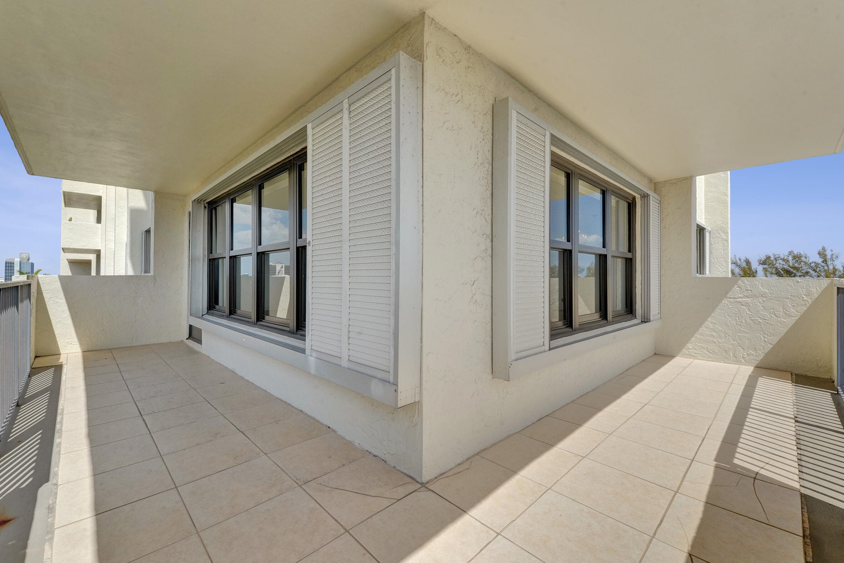 3200 Port Royale Drive N 701, Fort Lauderdale, FL 33308 — photo 28 of 43