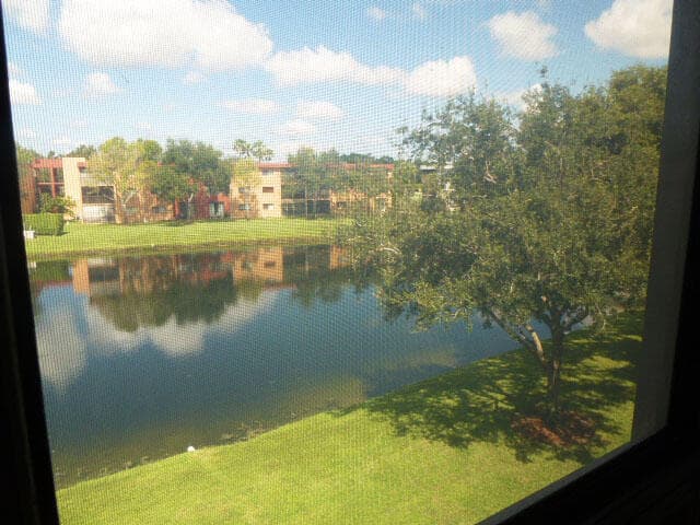 5550 Witney Drive 308, Delray Beach, FL 33484 — photo 2 of 18