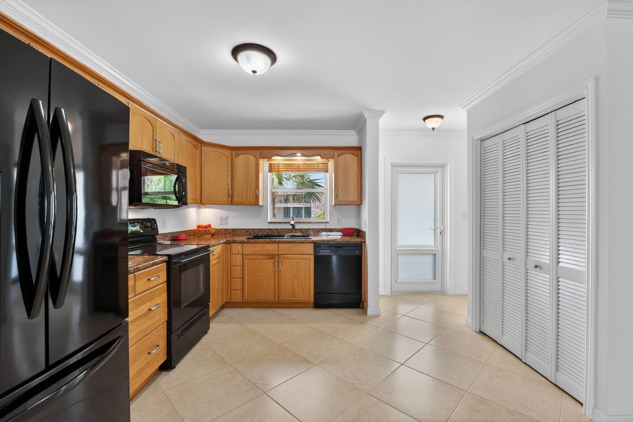 1166 Hillsboro Mile Hillsboro Mile 26, Hillsboro Beach, FL 33062 — photo 20 of 48