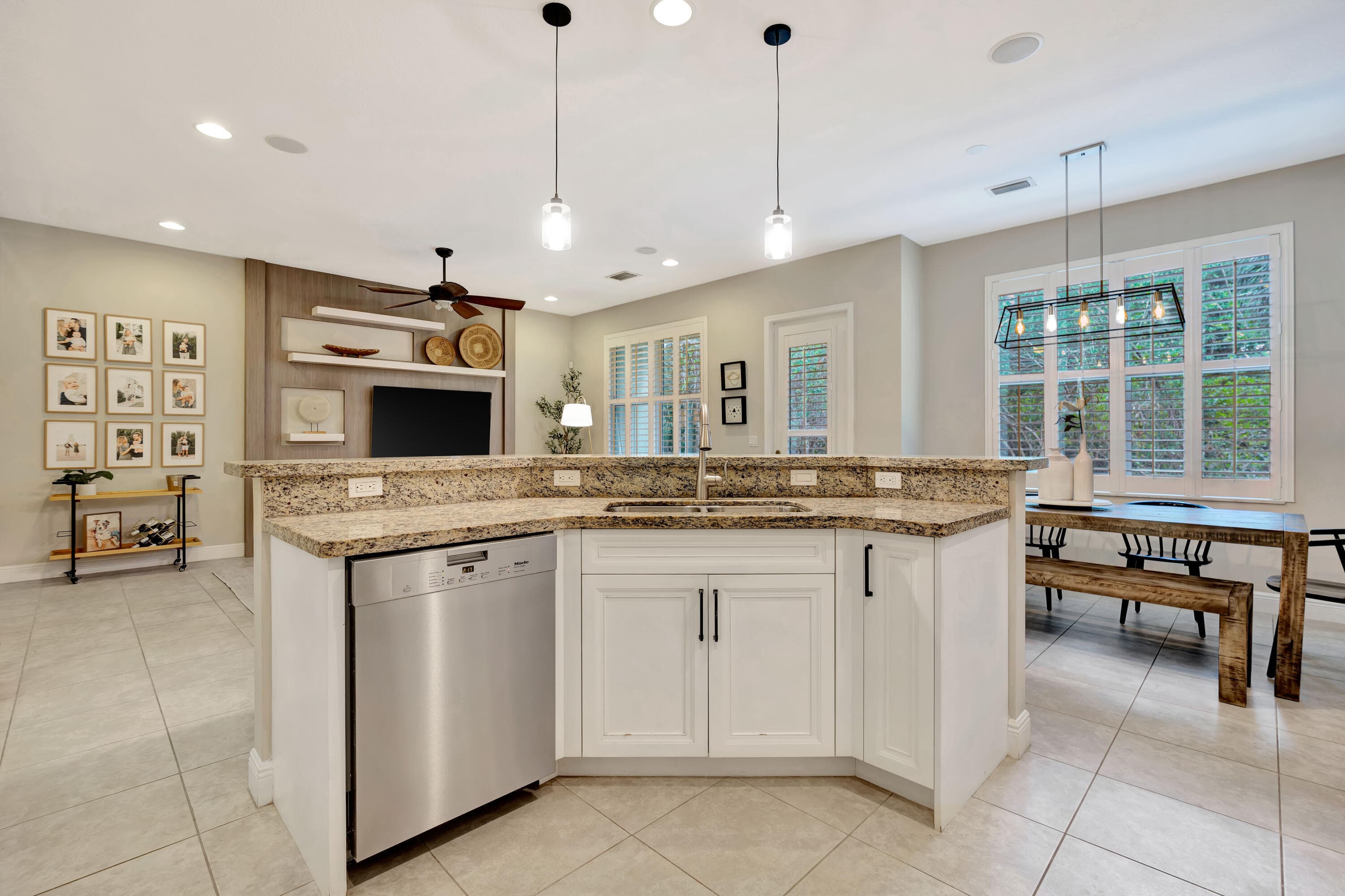 1136 Piccadilly Street, Palm Beach Gardens, FL 33418 — photo 10 of 36