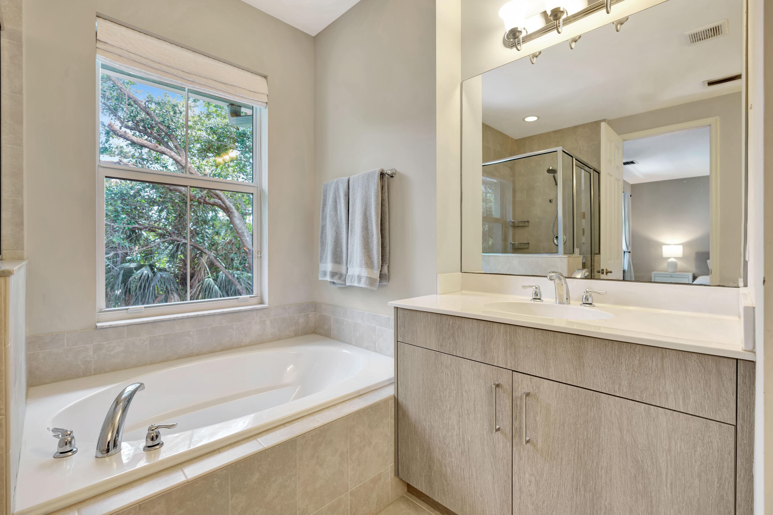 1136 Piccadilly Street, Palm Beach Gardens, FL 33418 — photo 19 of 36