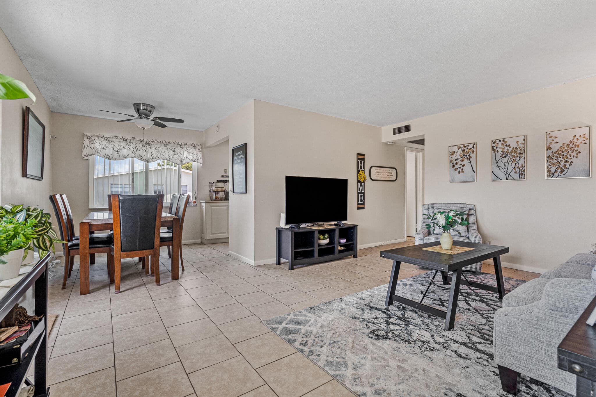 167 Cambridge G, West Palm Beach, FL 33417 — photo 1 of 16