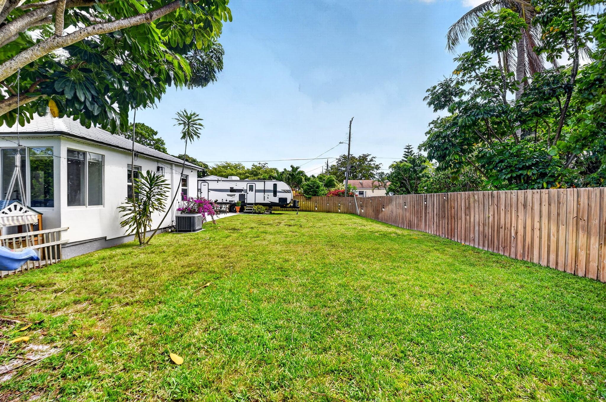 702 Forest Hill Boulevard, West Palm Beach, FL 33405 — photo 17 of 34