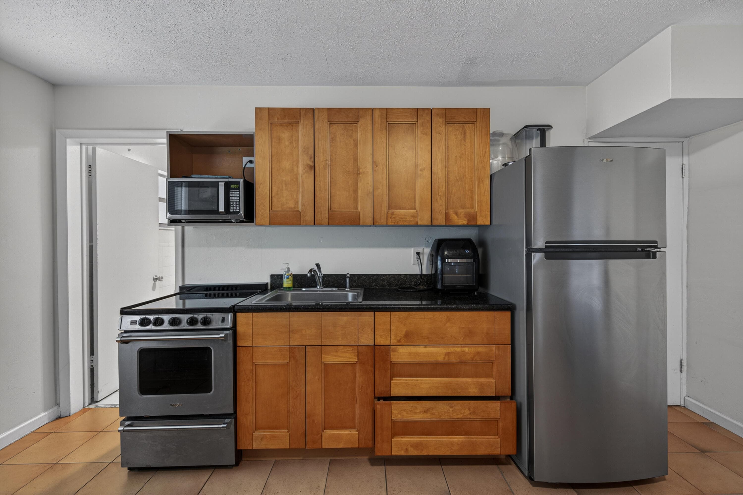 1211 NE 35th Street, Pompano Beach, FL 33064 — photo 34 of 50