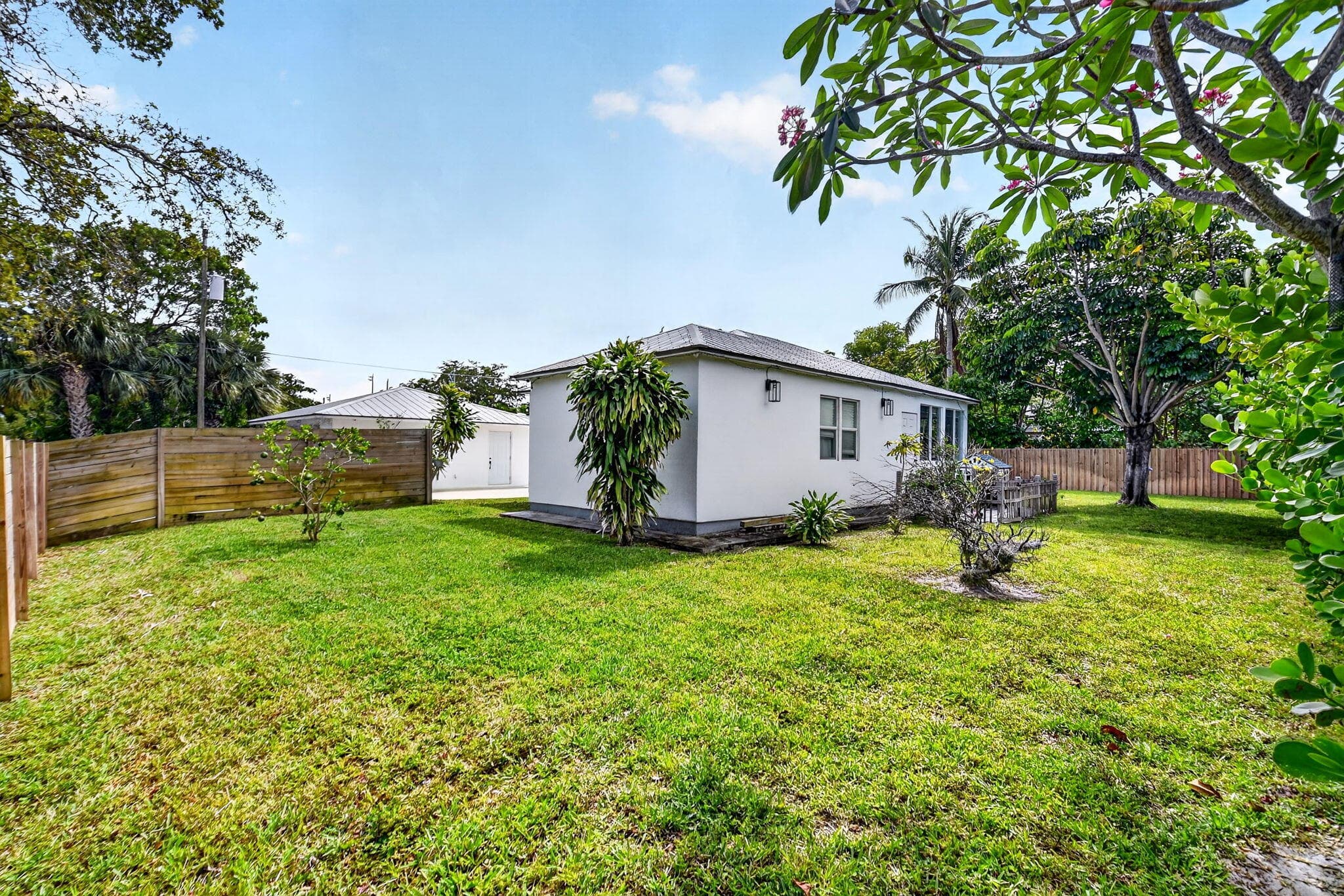 702 Forest Hill Boulevard, West Palm Beach, FL 33405 — photo 20 of 34