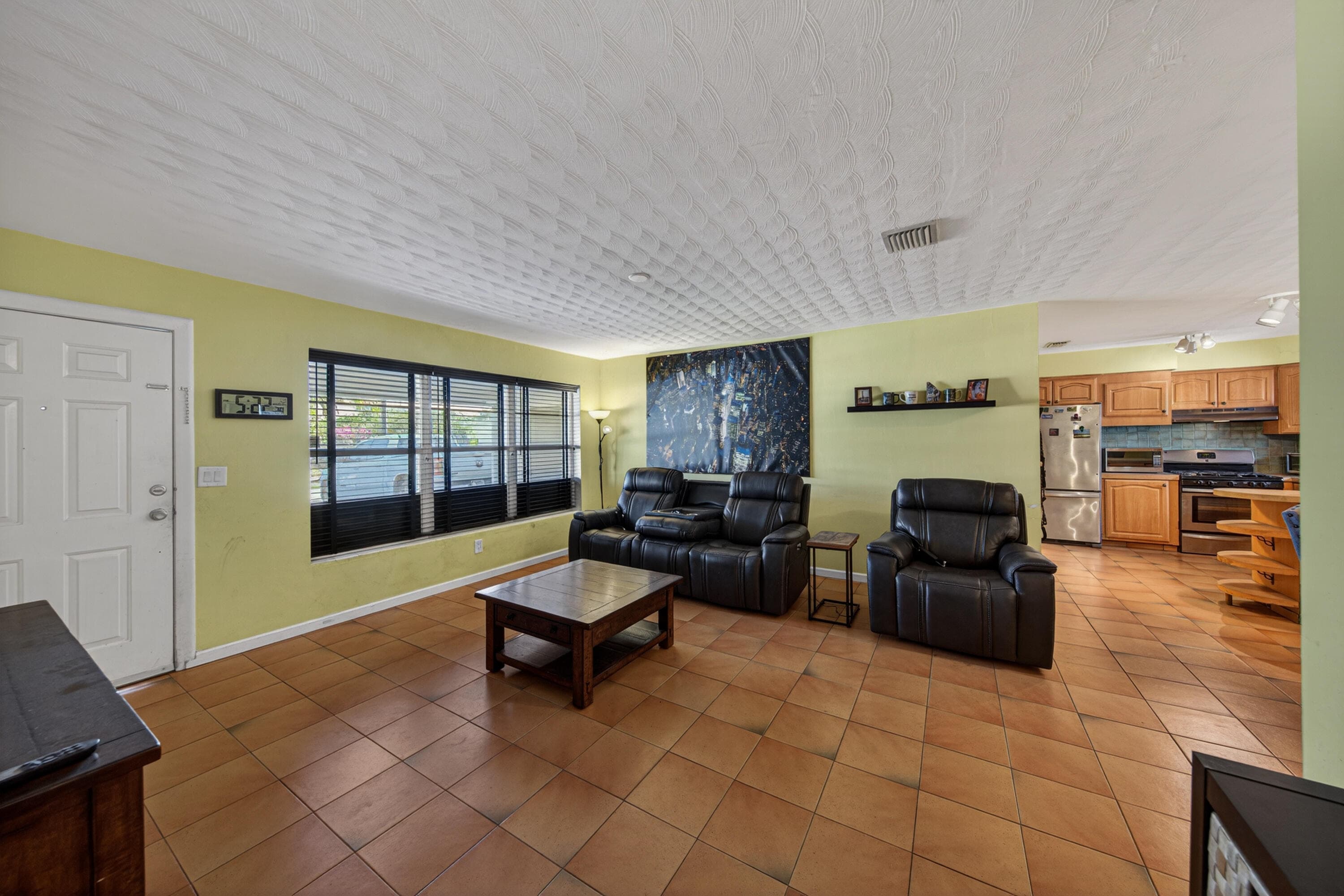 1211 NE 35th Street, Pompano Beach, FL 33064 — photo 7 of 50