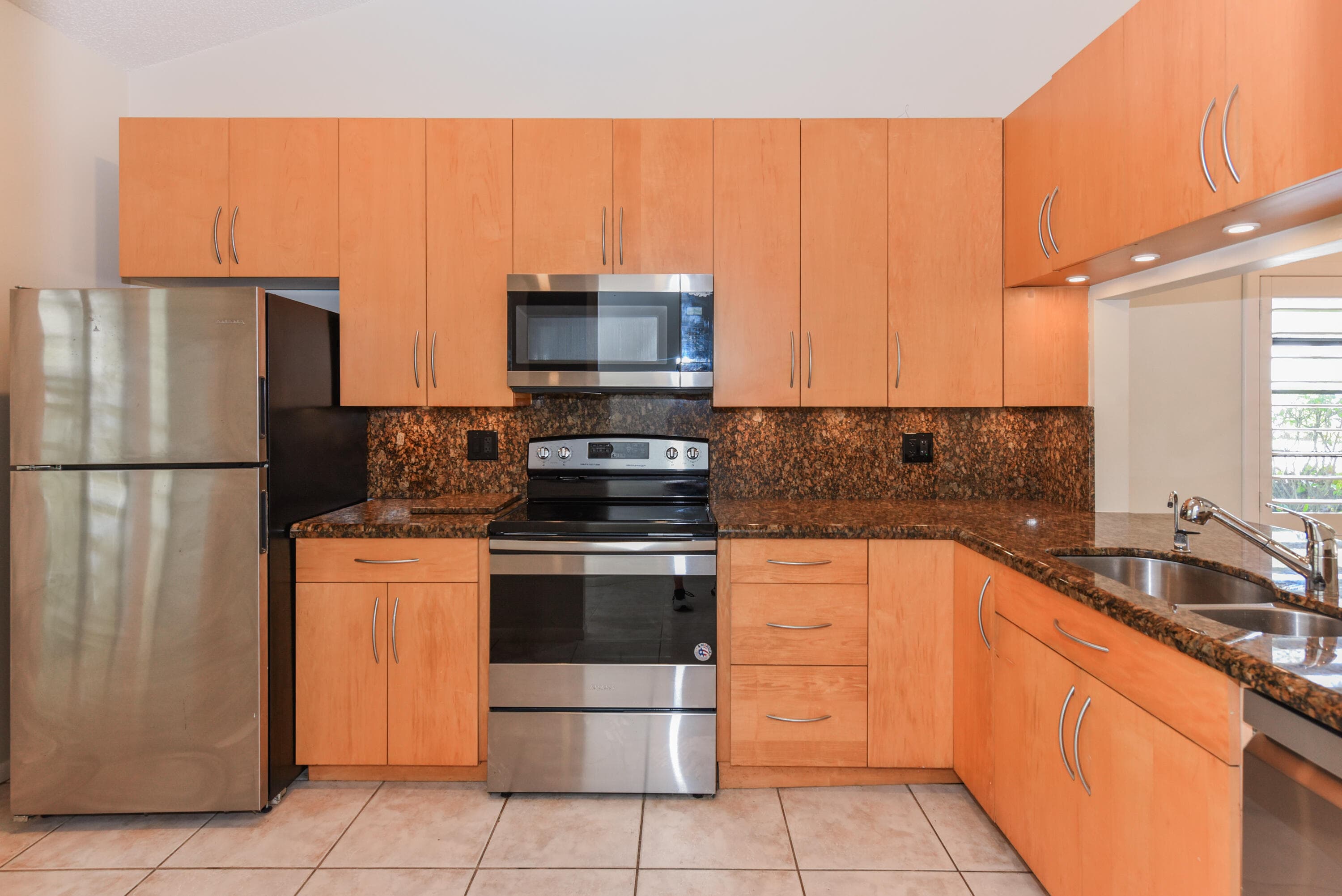1400 NW 9th Avenue B-8, Boca Raton, FL 33486 — photo 7 of 32