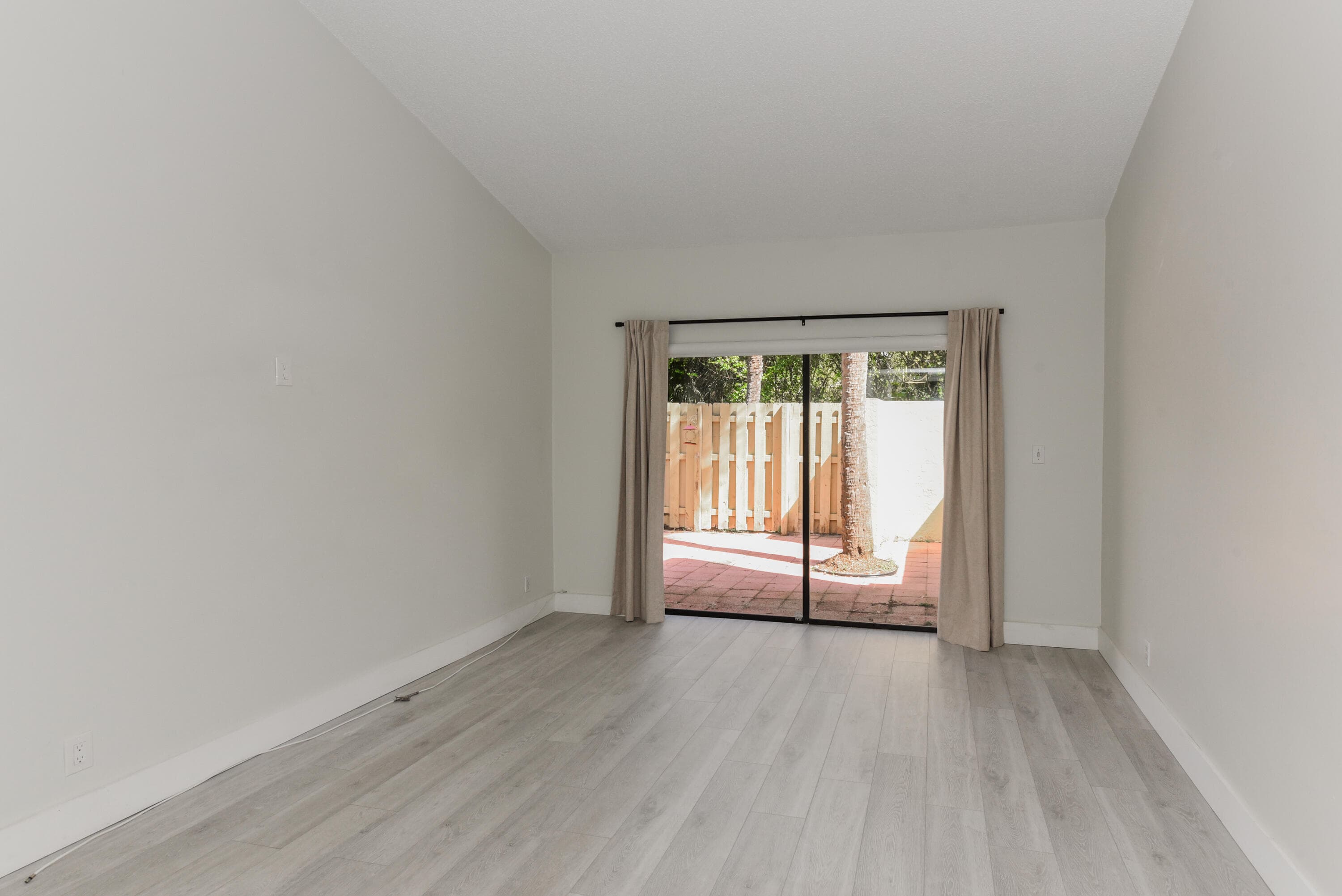 1400 NW 9th Avenue B-8, Boca Raton, FL 33486 — photo 21 of 32