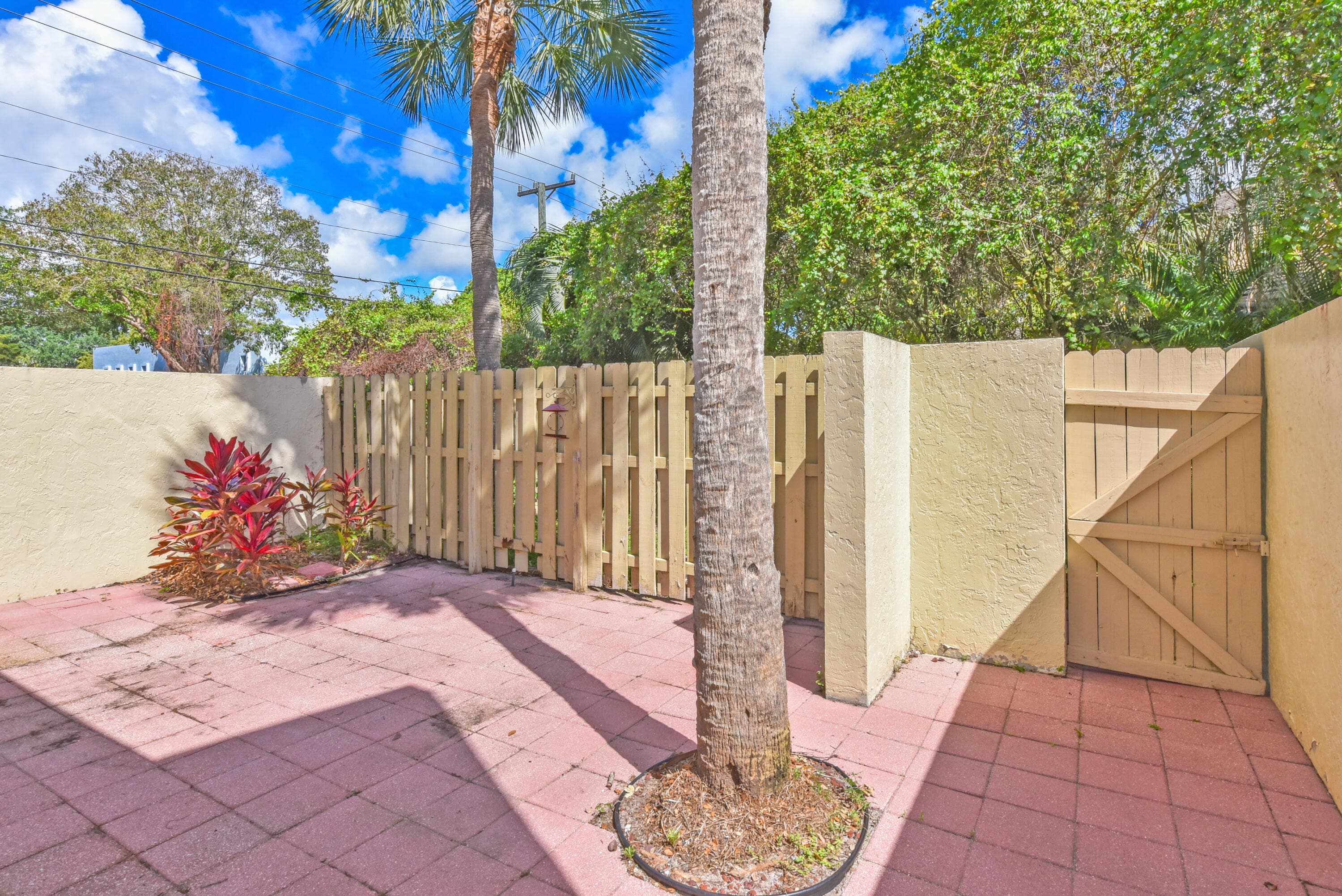 1400 NW 9th Avenue B-8, Boca Raton, FL 33486 — photo 28 of 32