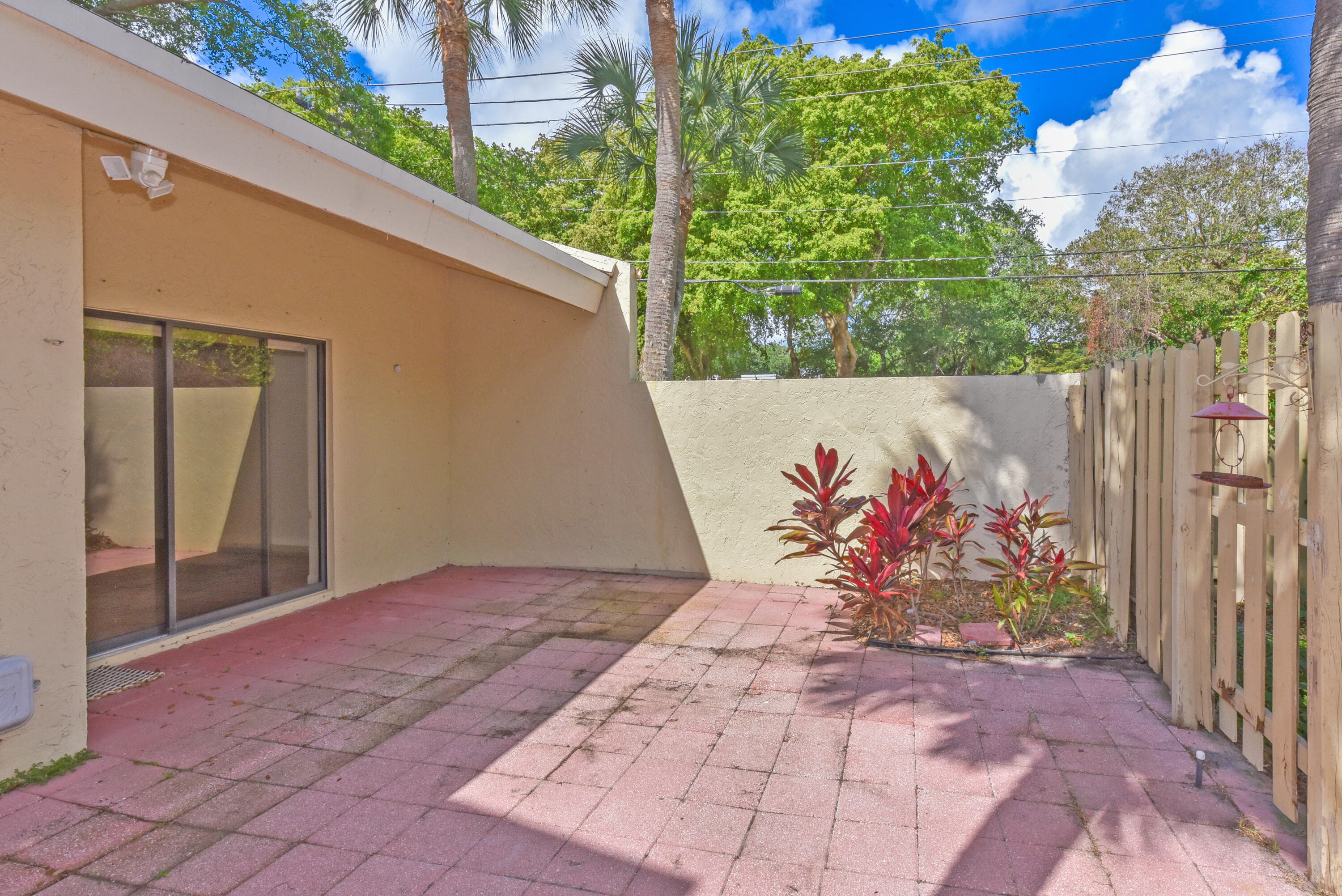 1400 NW 9th Avenue B-8, Boca Raton, FL 33486 — photo 29 of 32