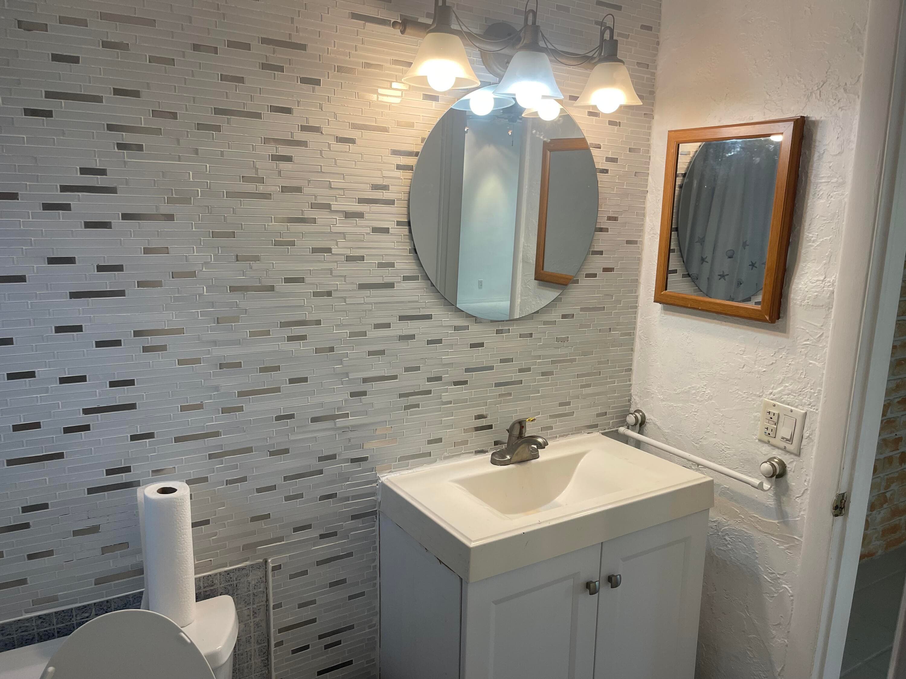 1525 SE 15th Street NE 2, Fort Lauderdale, FL 33316 — photo 9 of 17