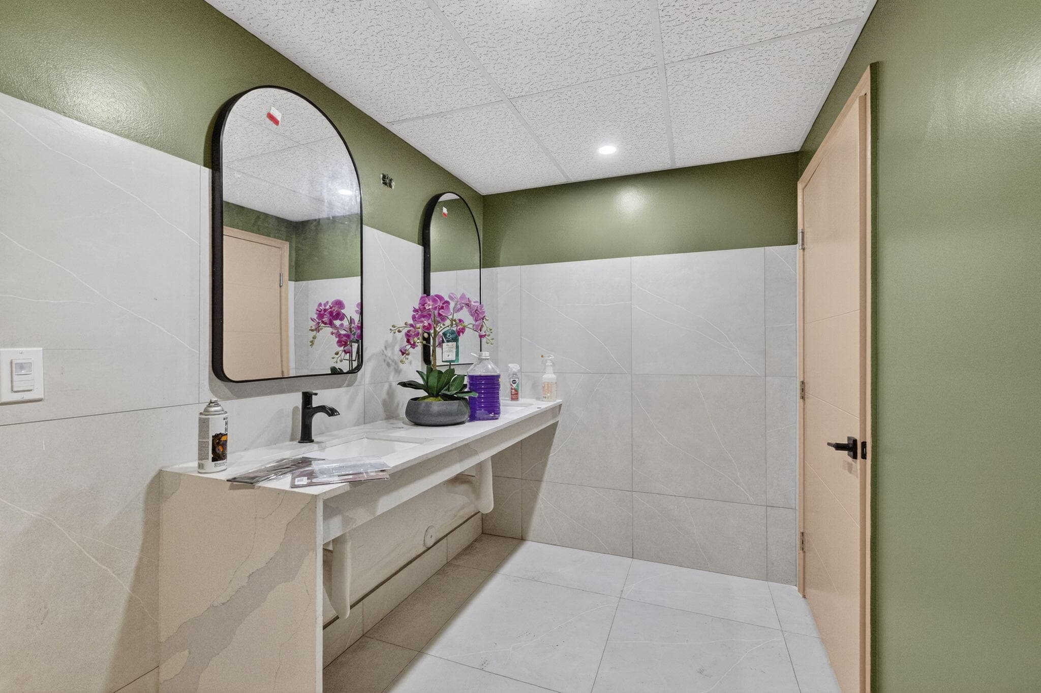 3134 NE 9th Street, Fort Lauderdale, FL — photo 3 of 5