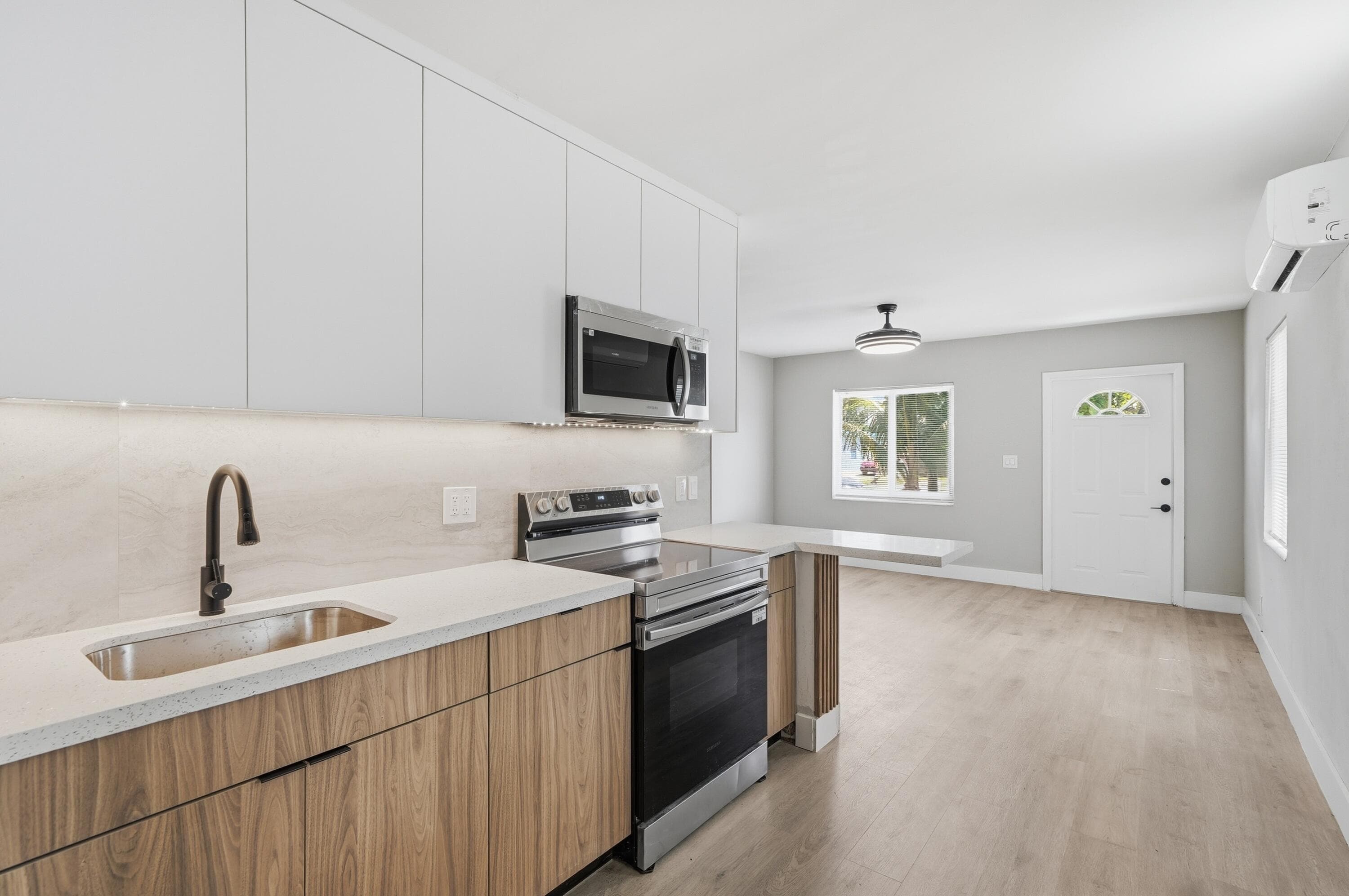 2625 NW 10th Street, Pompano Beach, FL 33069 — photo 4 of 19