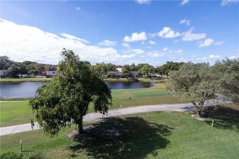 1811 Sabal Palm Drive 304, Davie, FL 33324 — photo 7 of 9