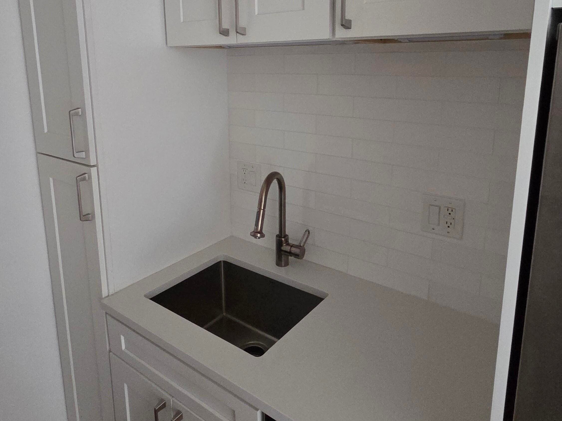 1001 SE 16th Street 7, Fort Lauderdale, FL 33316 — photo 2 of 25