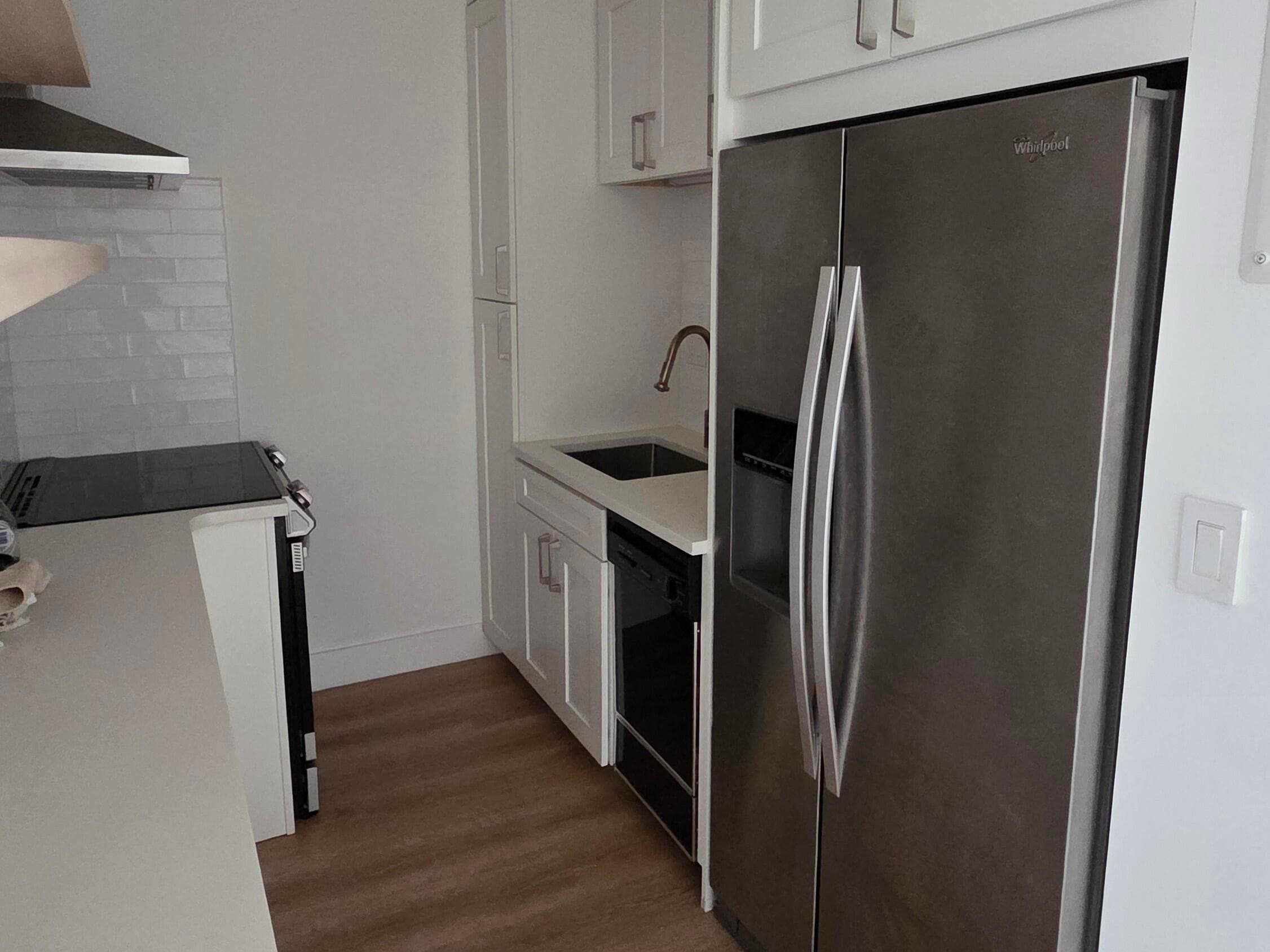 1001 SE 16th Street 7, Fort Lauderdale, FL 33316 — photo 1 of 25