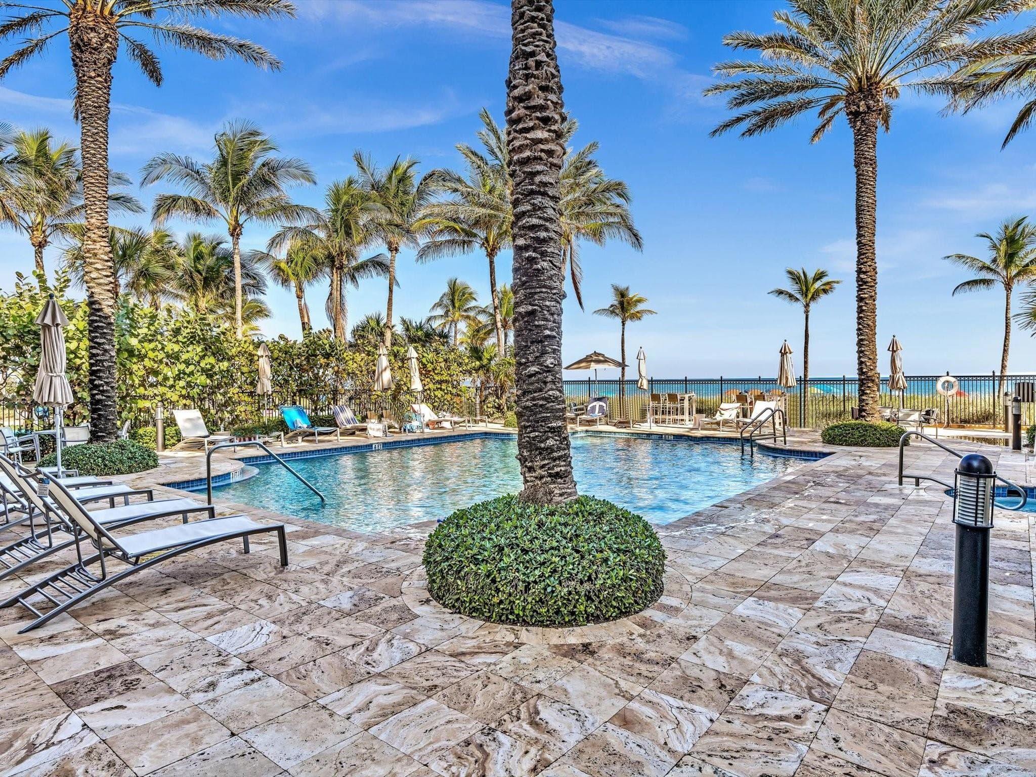 4444 El Mar Drive 3305, Lauderdale-By-The-Sea, FL 33308 — photo 27 of 31