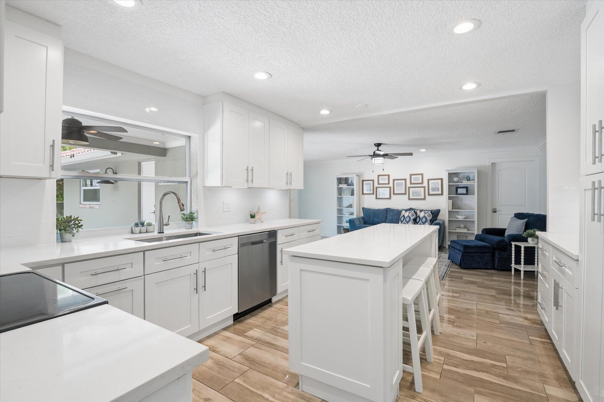 2691 NW 106th Avenue, Coral Springs, FL 33065 — photo 13 of 43