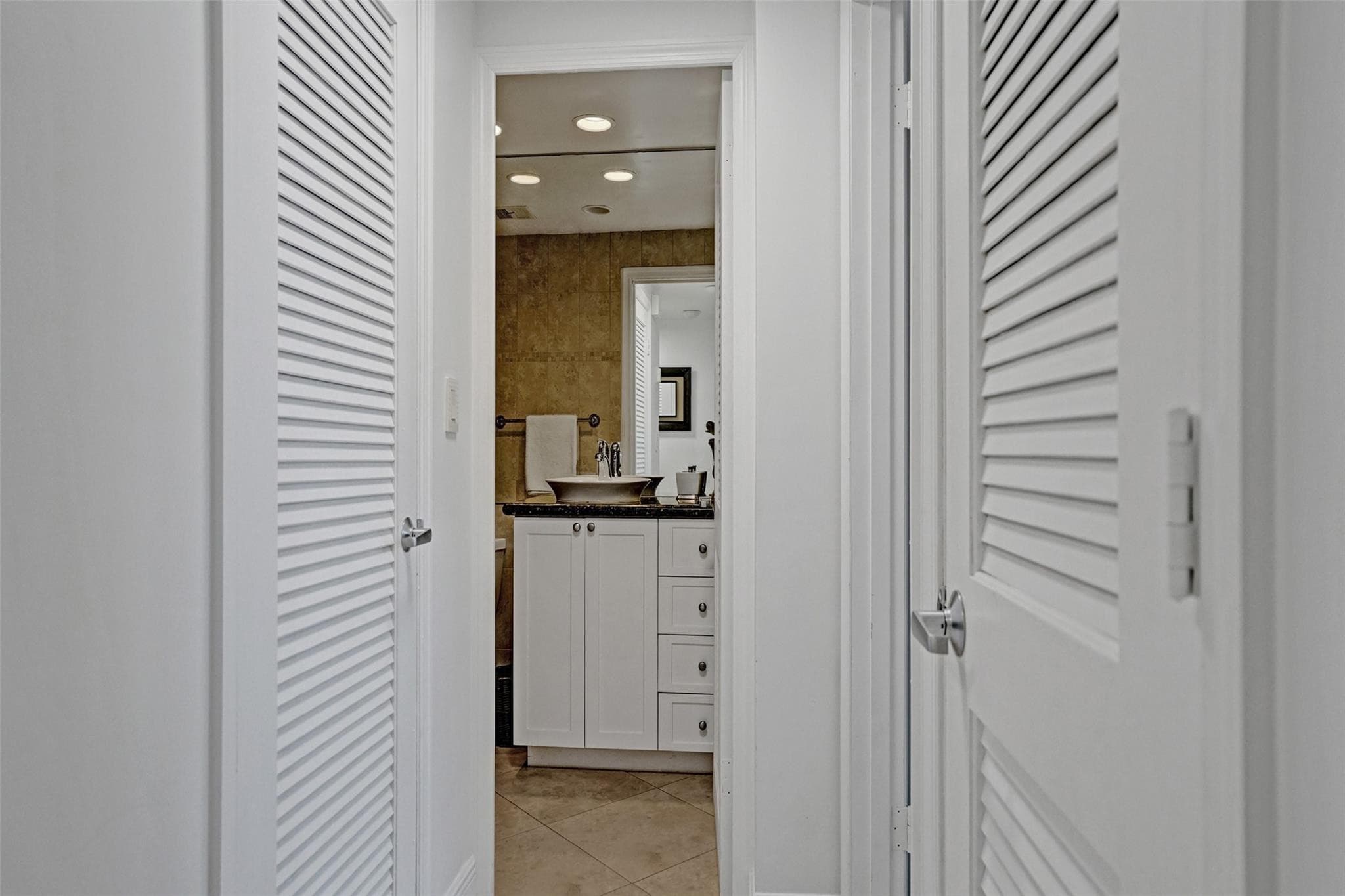 3333 NE 34th Street 1006, Fort Lauderdale, FL 33308 — photo 13 of 51