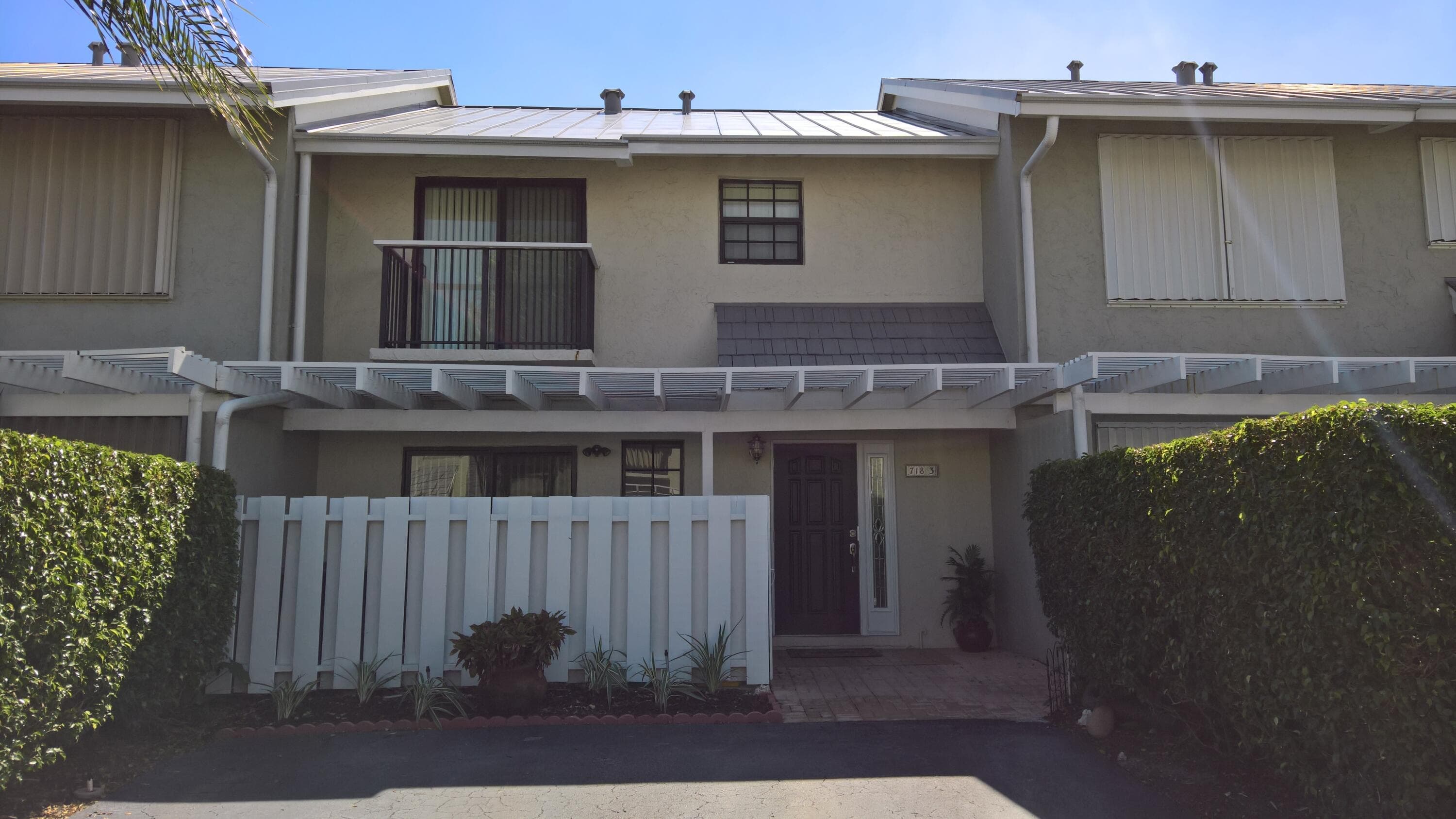 718 NE 12th Terrace 3, Boynton Beach, FL 33435 — photo 1 of 46