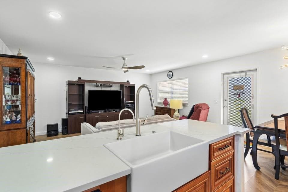 156 Seville, Delray Beach, FL 33446 — photo 3 of 19