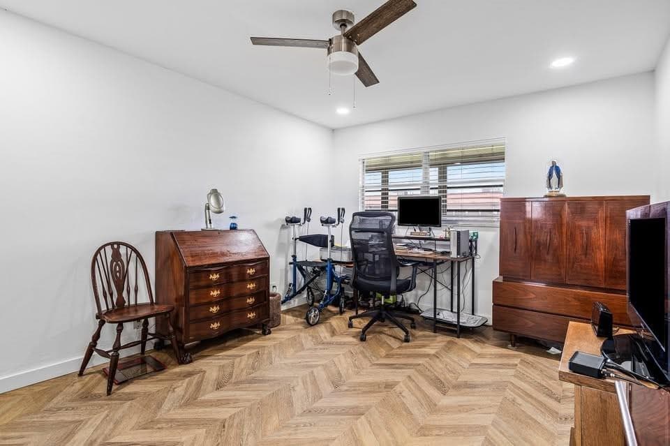 156 Seville, Delray Beach, FL 33446 — photo 12 of 19