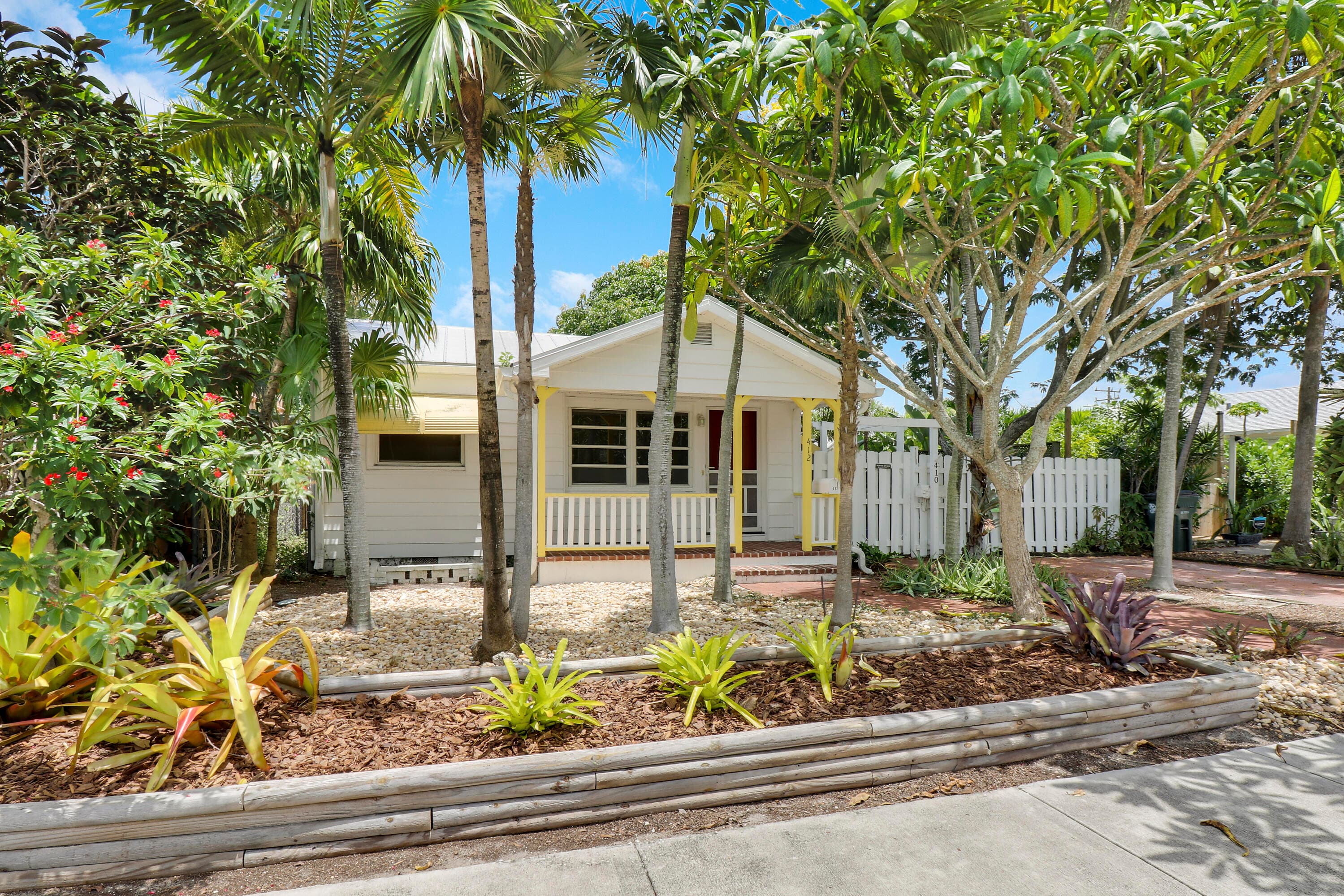 412 N K Street, Lake Worth Beach, FL 33460 — photo 2 of 20