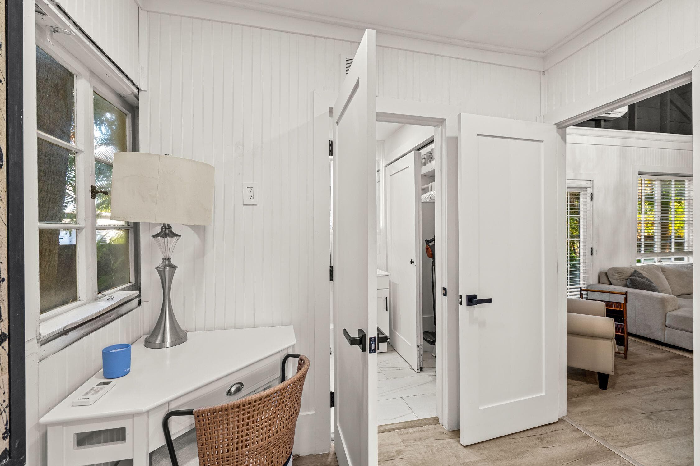 1017 SW 4th Street, Fort Lauderdale, FL 33312 — photo 10 of 18
