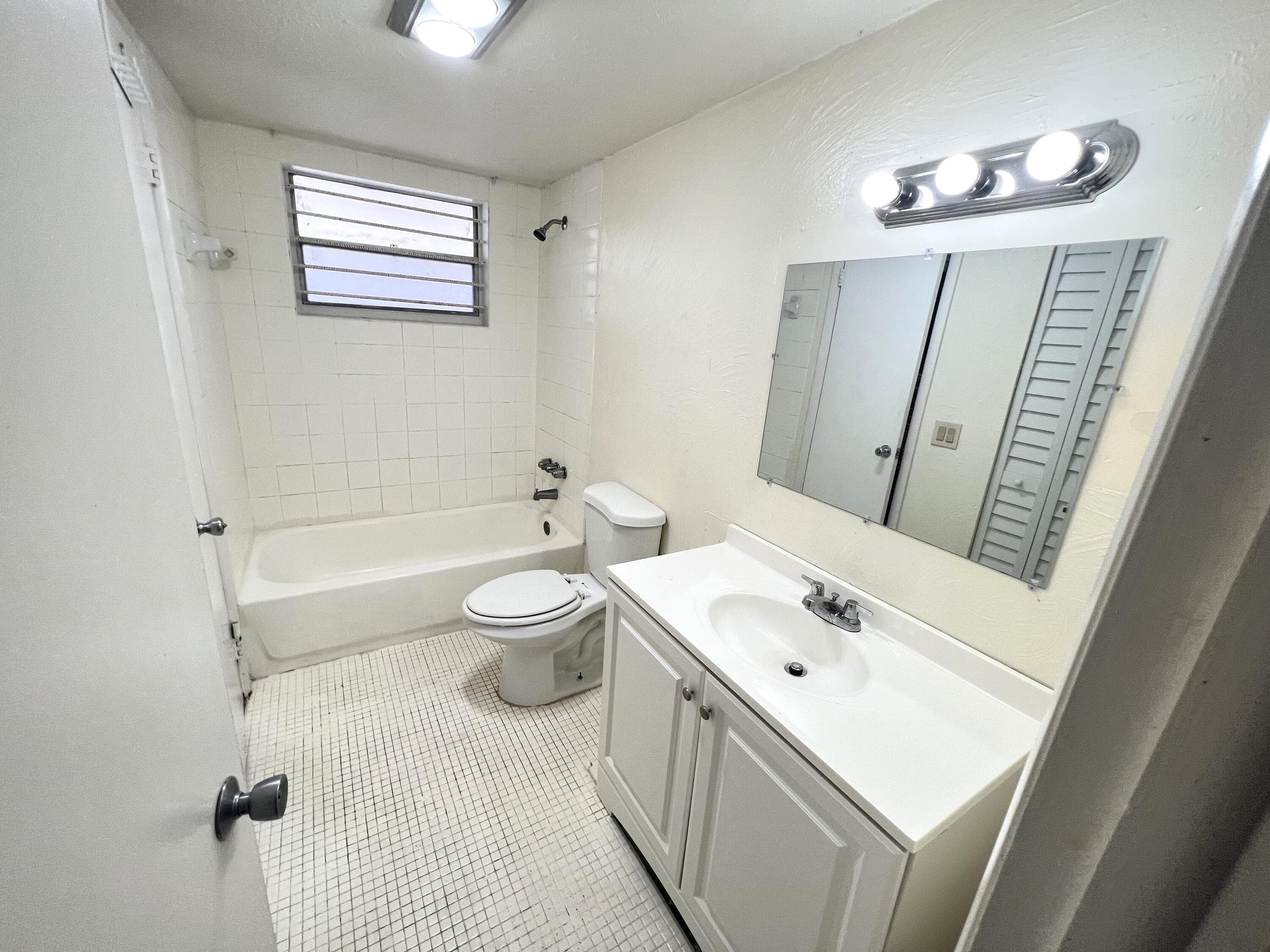 15600 NW 7th Avenue 516, Miami, FL 33169 — photo 9 of 14
