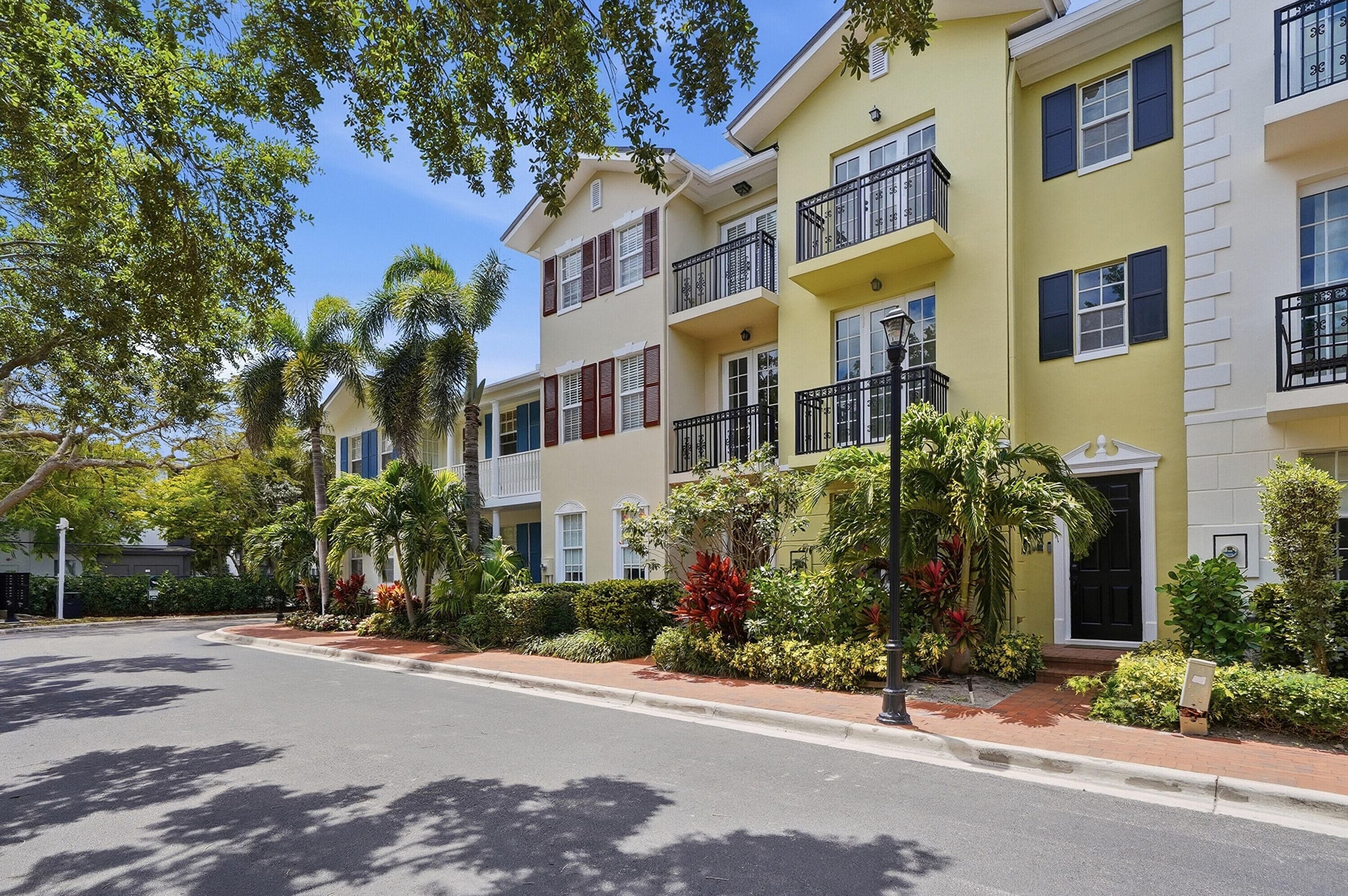 1050 E Heritage Club Circle, Delray Beach, FL 33483 — photo 41 of 48