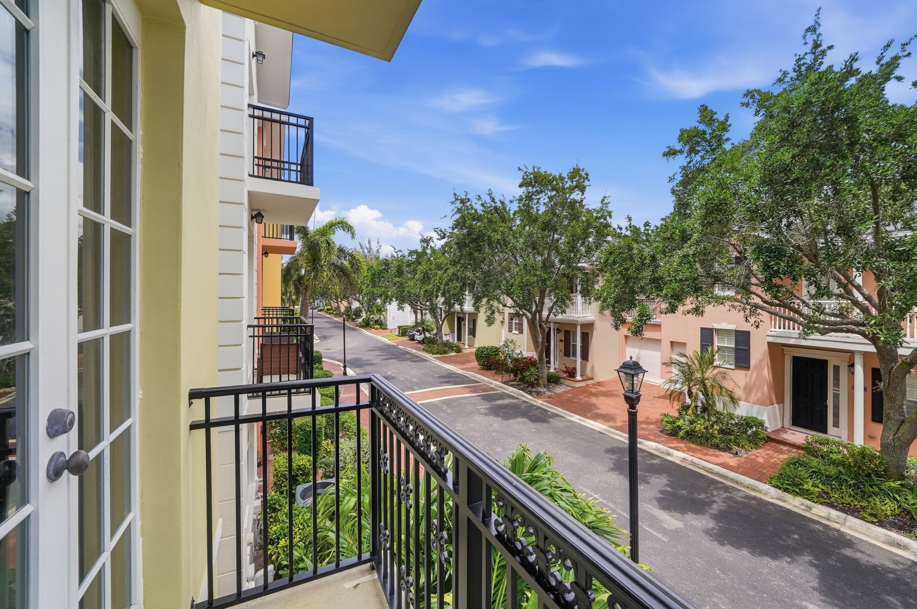 1050 E Heritage Club Circle, Delray Beach, FL 33483 — photo 35 of 48
