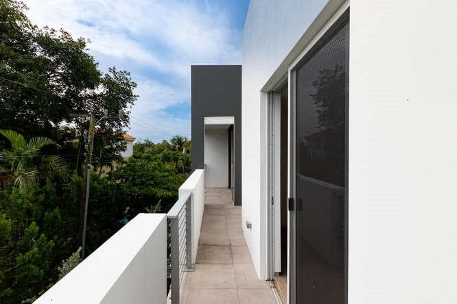 700 NE 14th Avenue 206, Fort Lauderdale, FL 33304 — photo 48 of 73