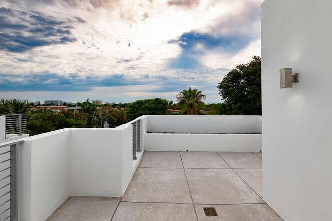 700 NE 14th Avenue 206, Fort Lauderdale, FL 33304 — photo 62 of 73