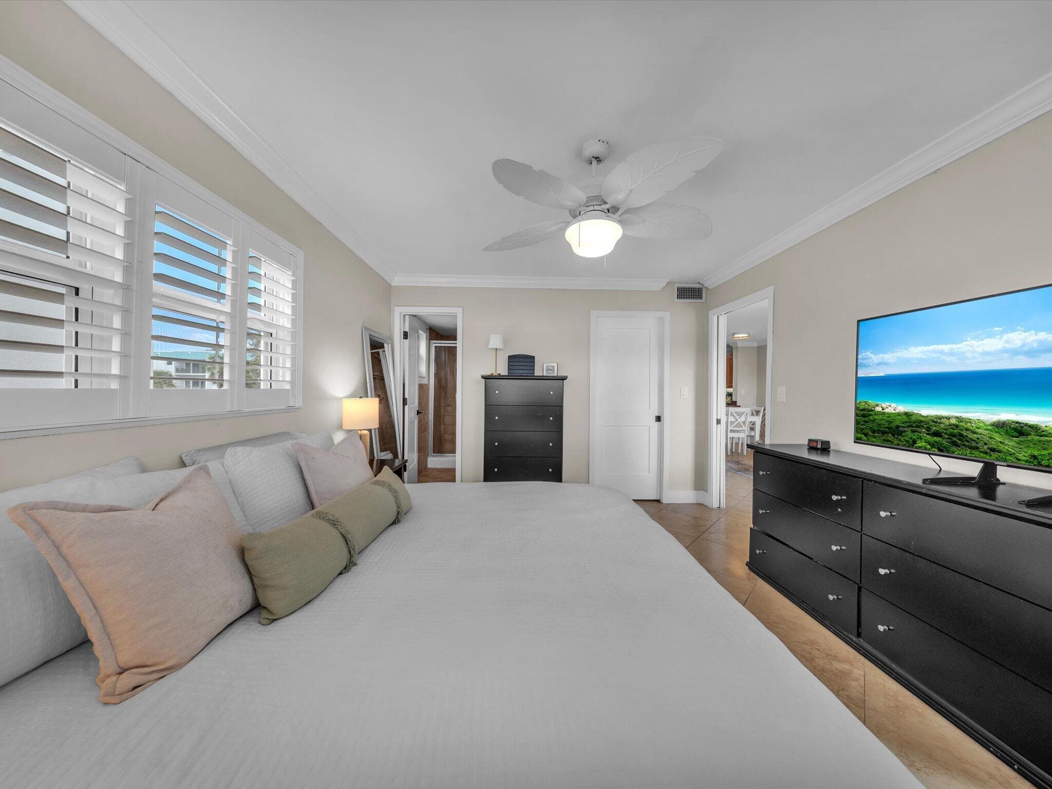 1461 S Ocean Boulevard 218, Lauderdale-By-The-Sea, FL 33062 — photo 20 of 33